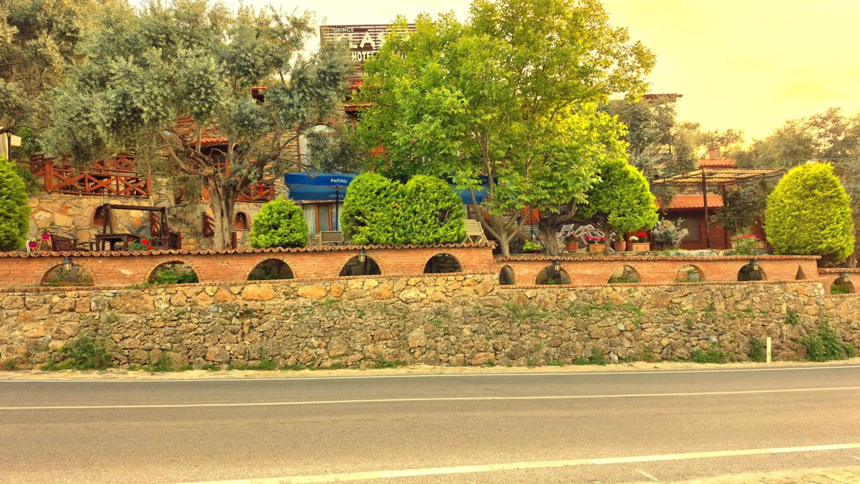 Property building in Şirince Klaseas Hotel&Restaurant