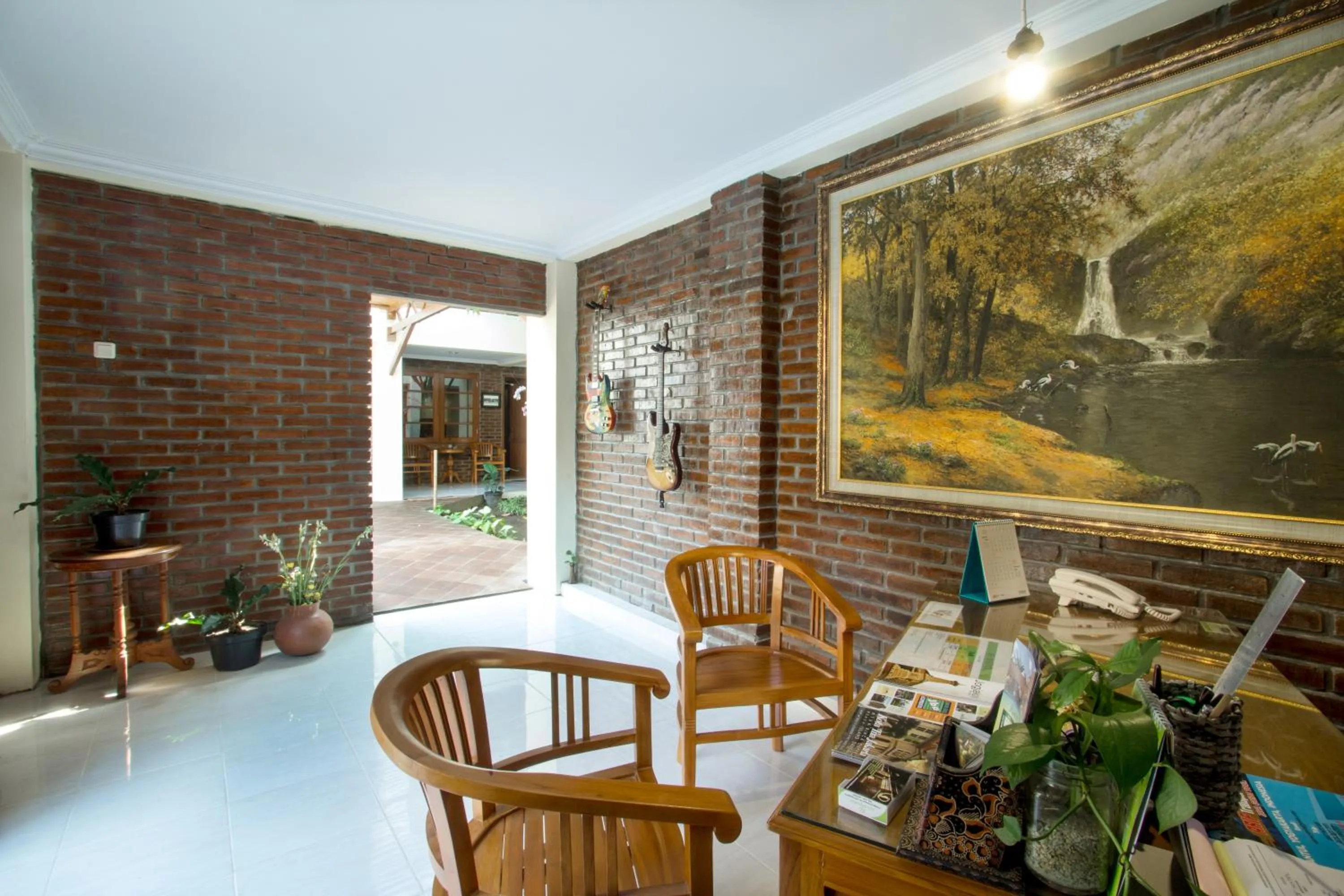 Lobby or reception in De Hostel Yogyakarta