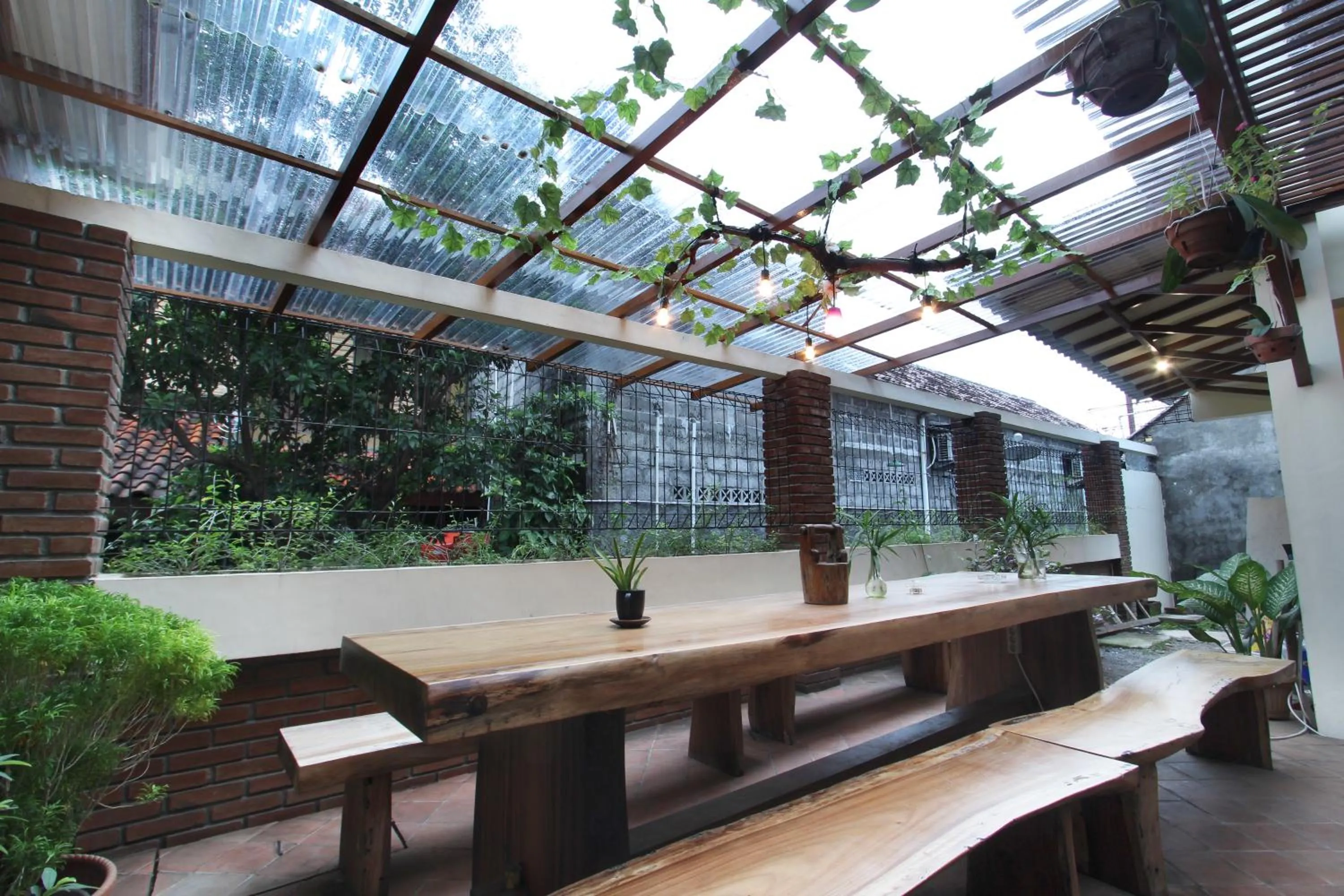 Restaurant/places to eat in De Hostel Yogyakarta