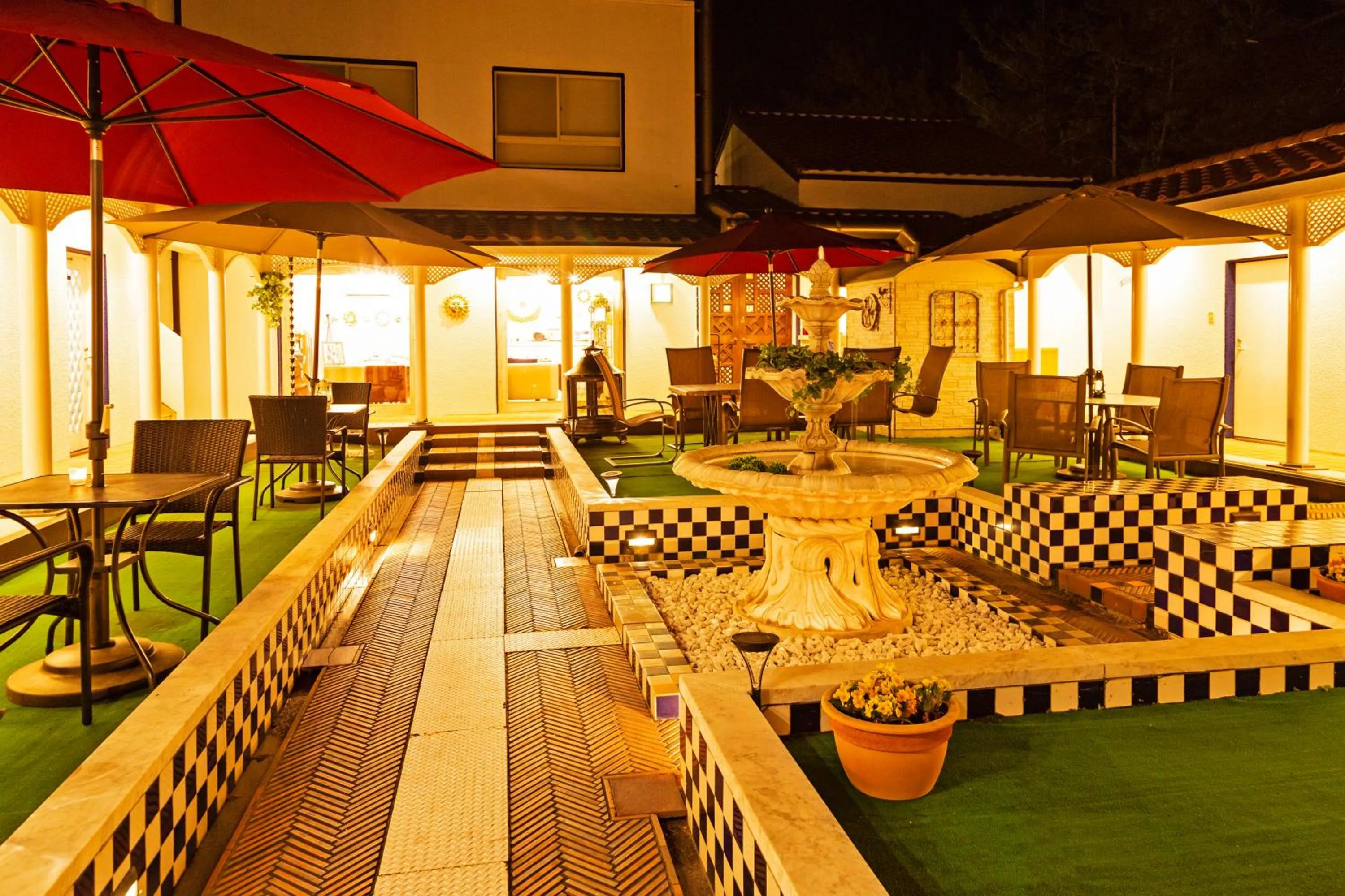 Night in Villa Ortigia