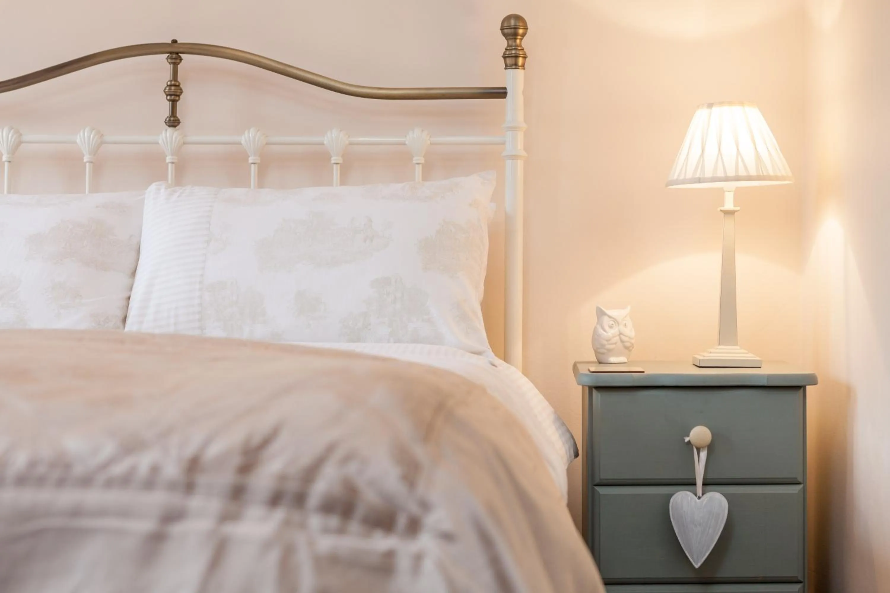 Decorative detail, Bed in Skipbridge Farm Cottages