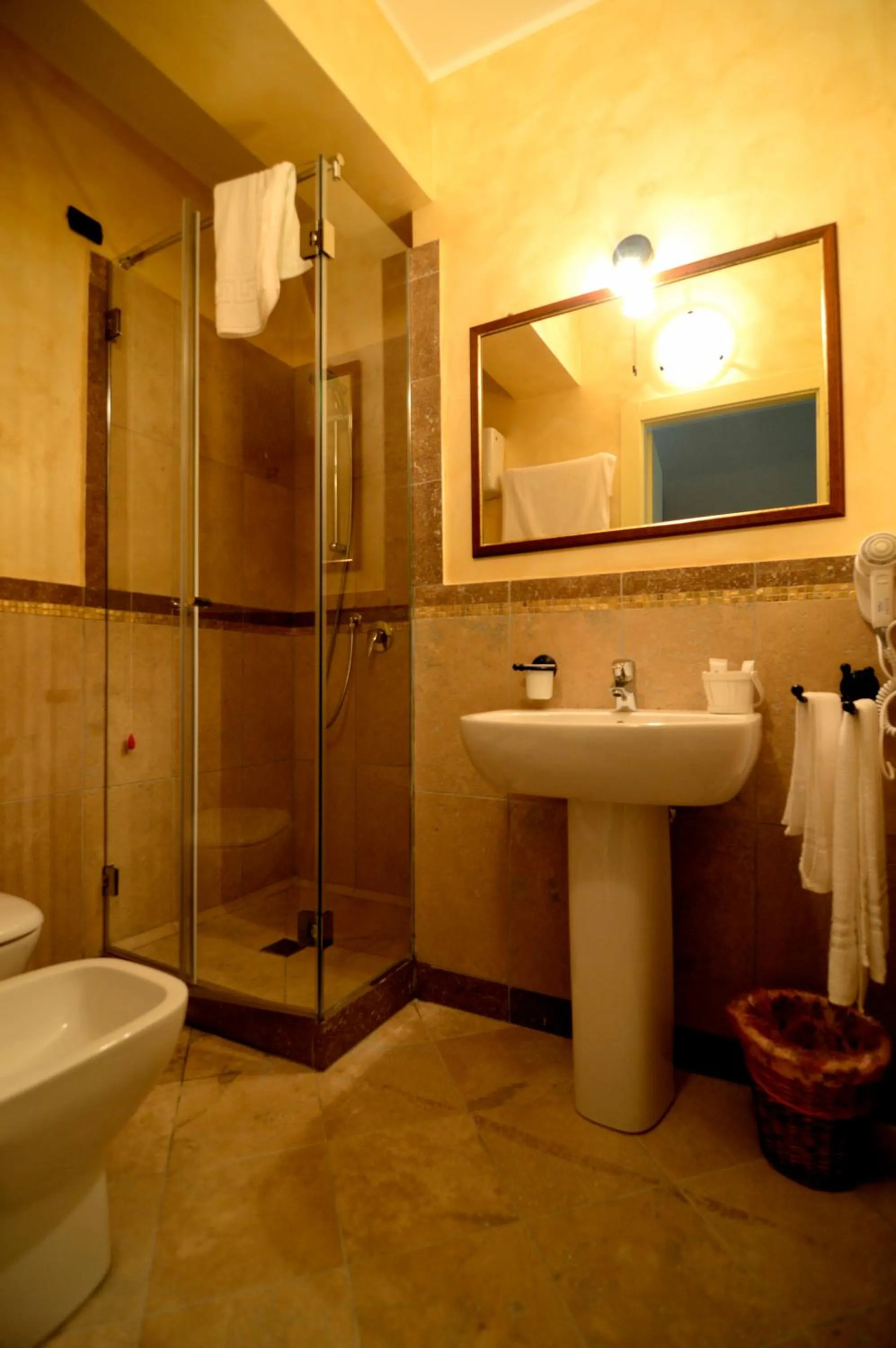 Bathroom in La Vignola Country Hotel