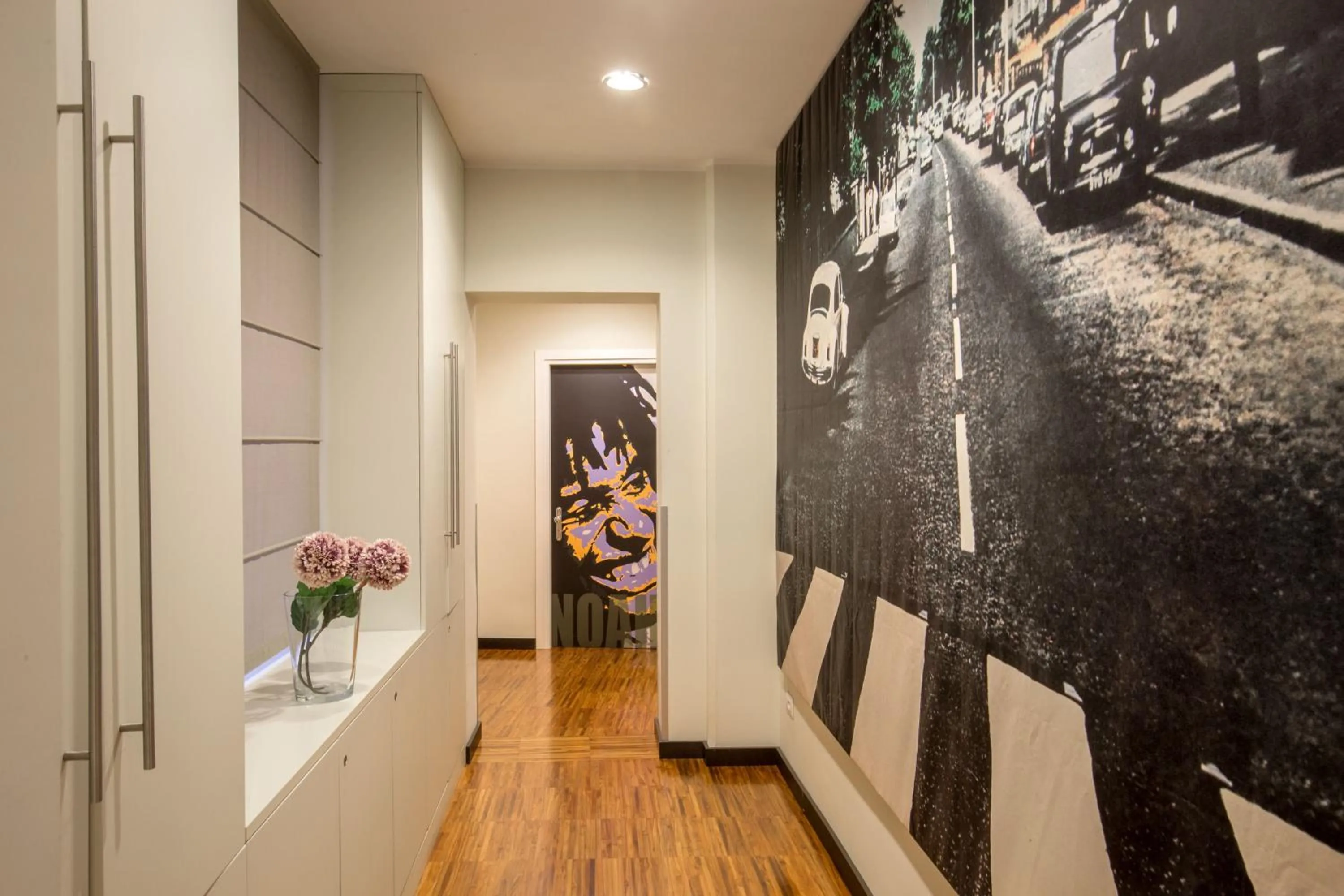 Decorative detail in Suitedreams