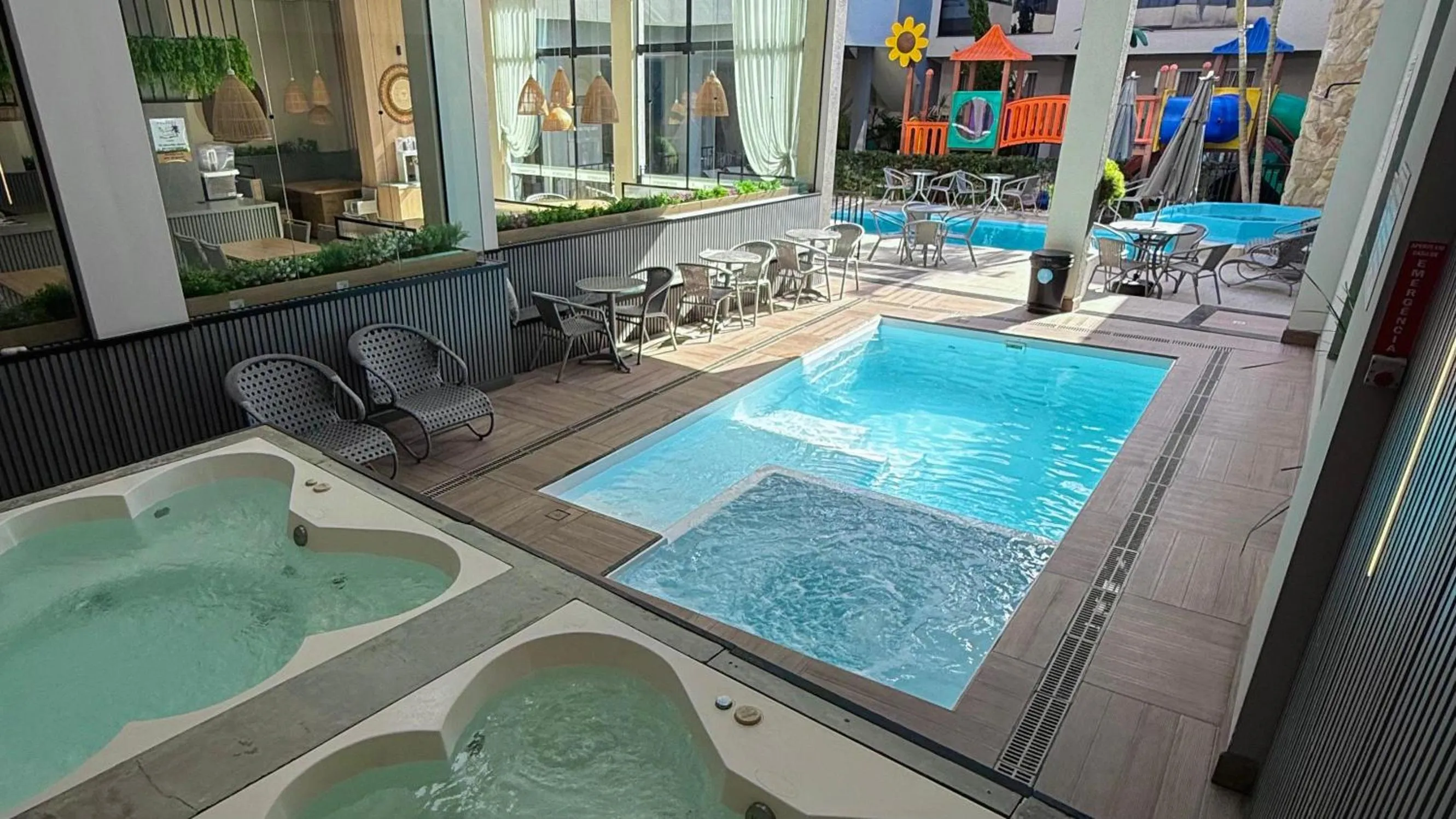 Swimming pool in Pousada Duas Ilhas