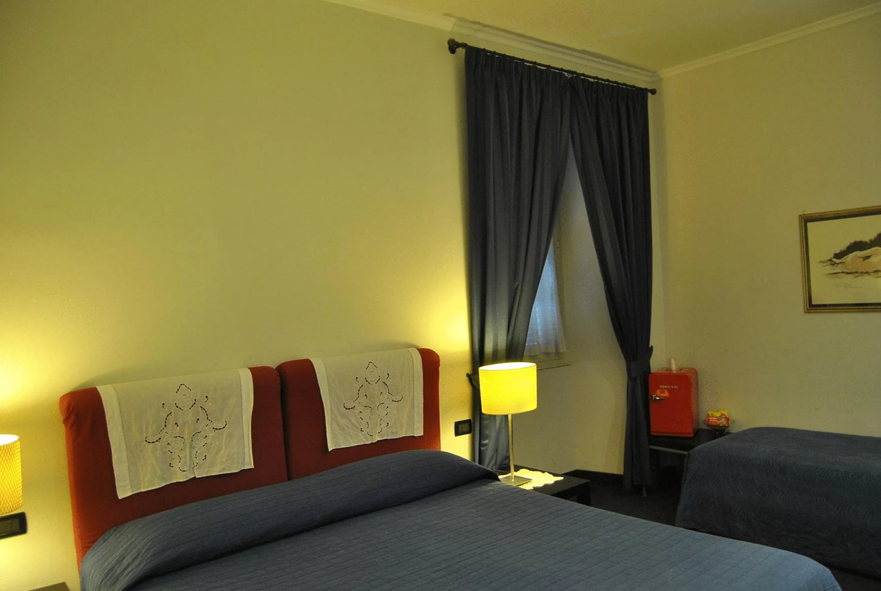 Photo of the whole room, Bed in Residenza Cola Di Rienzo - Suite In Rome