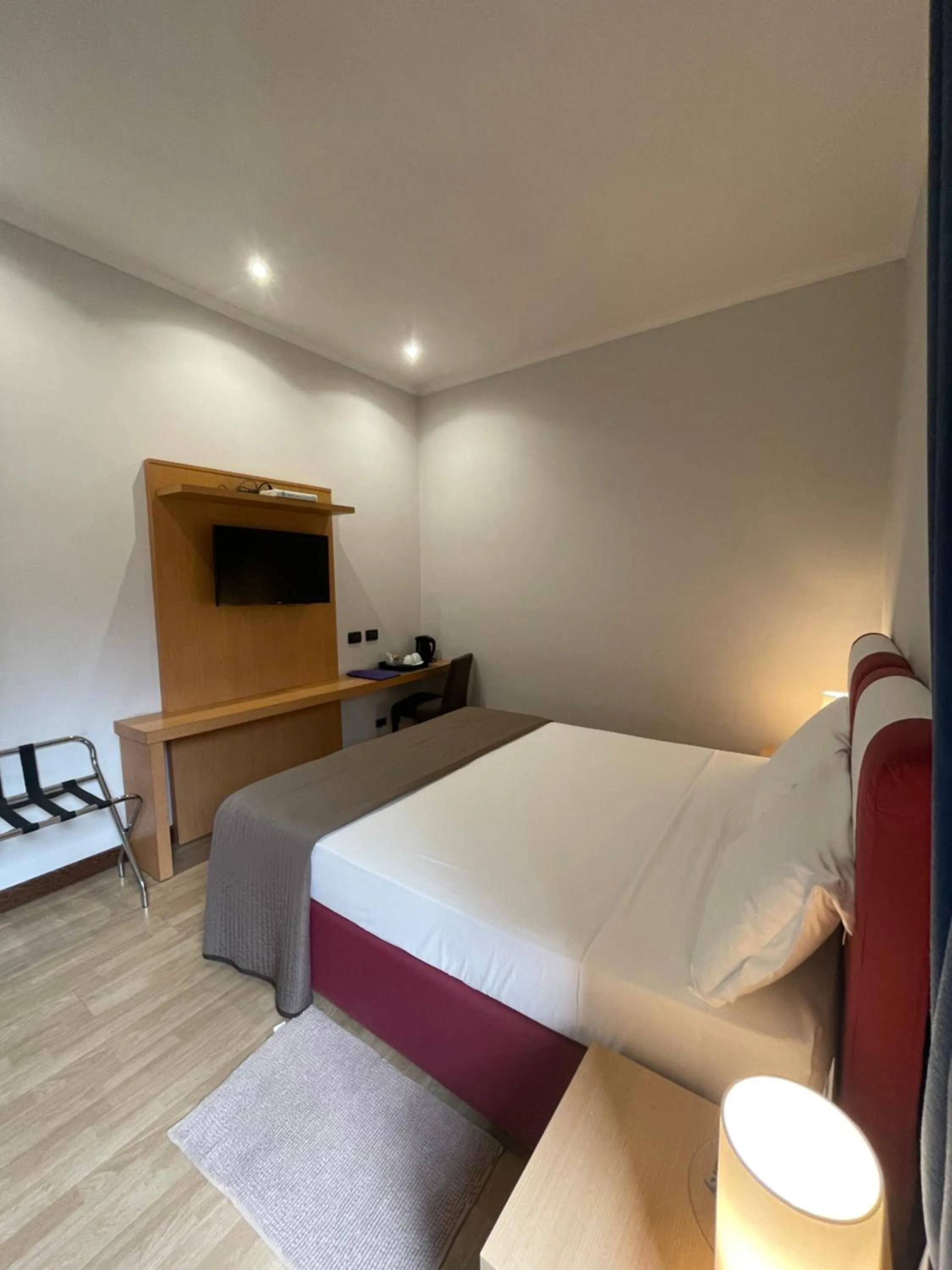 Bed in Residenza Cola Di Rienzo - Suite In Rome