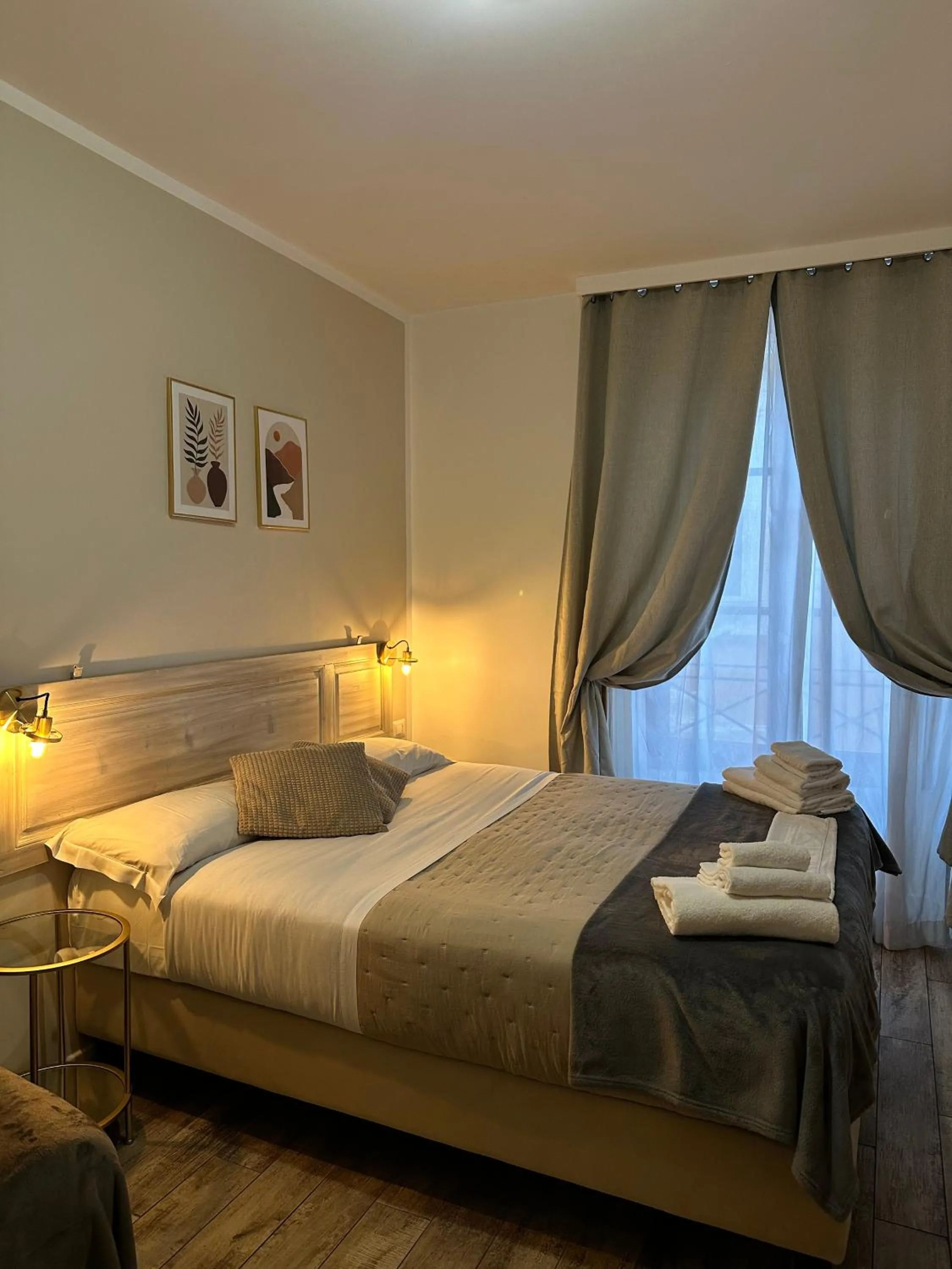 Bedroom, Bed in Spagna Ave