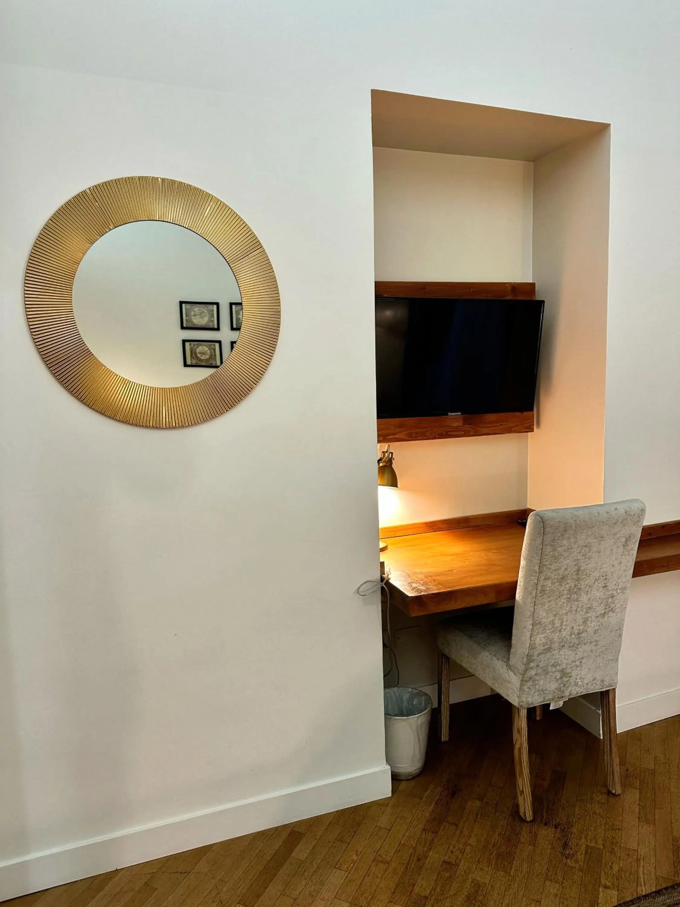 TV and multimedia in Spagna Ave