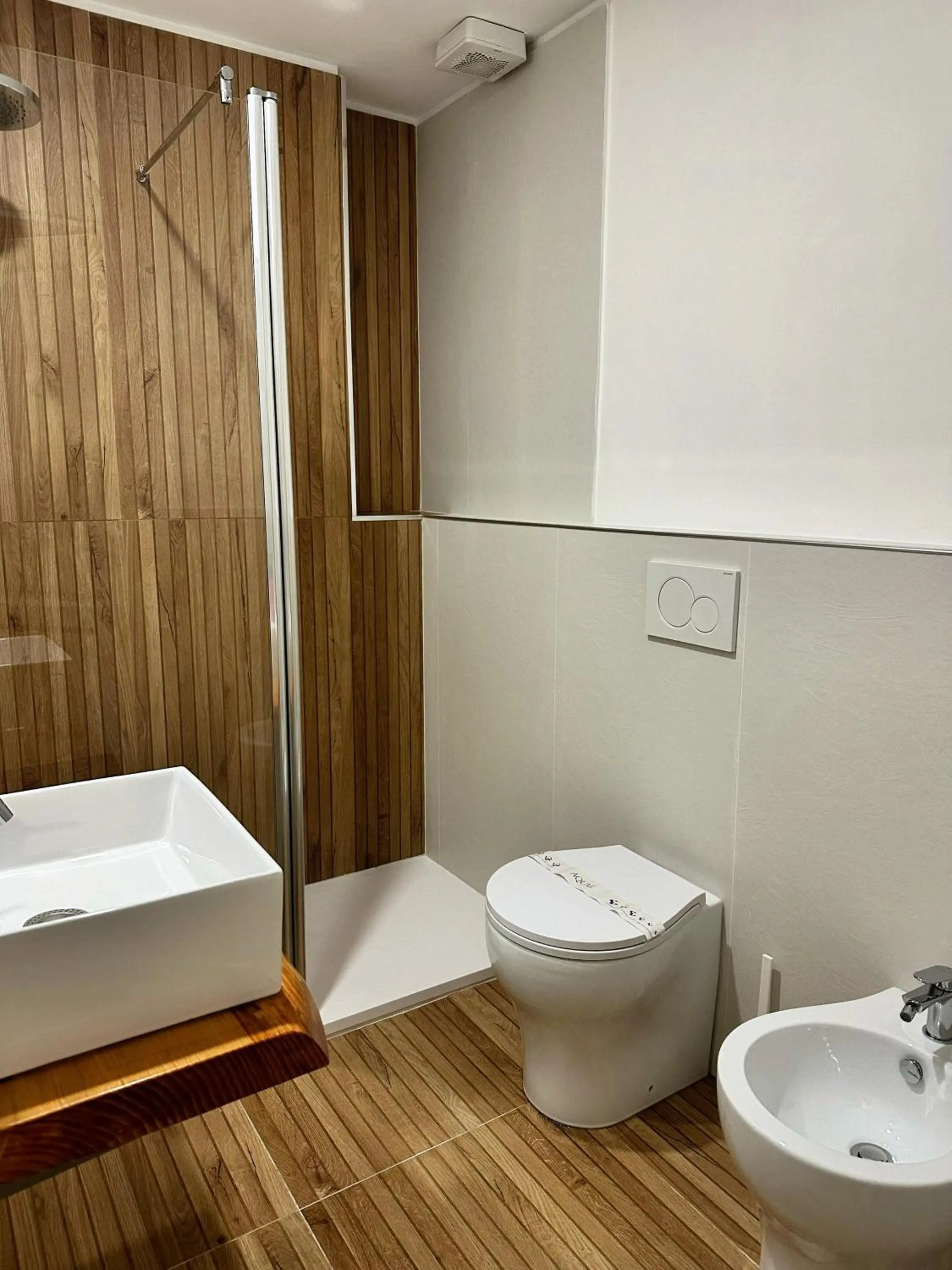 Bathroom in Spagna Ave