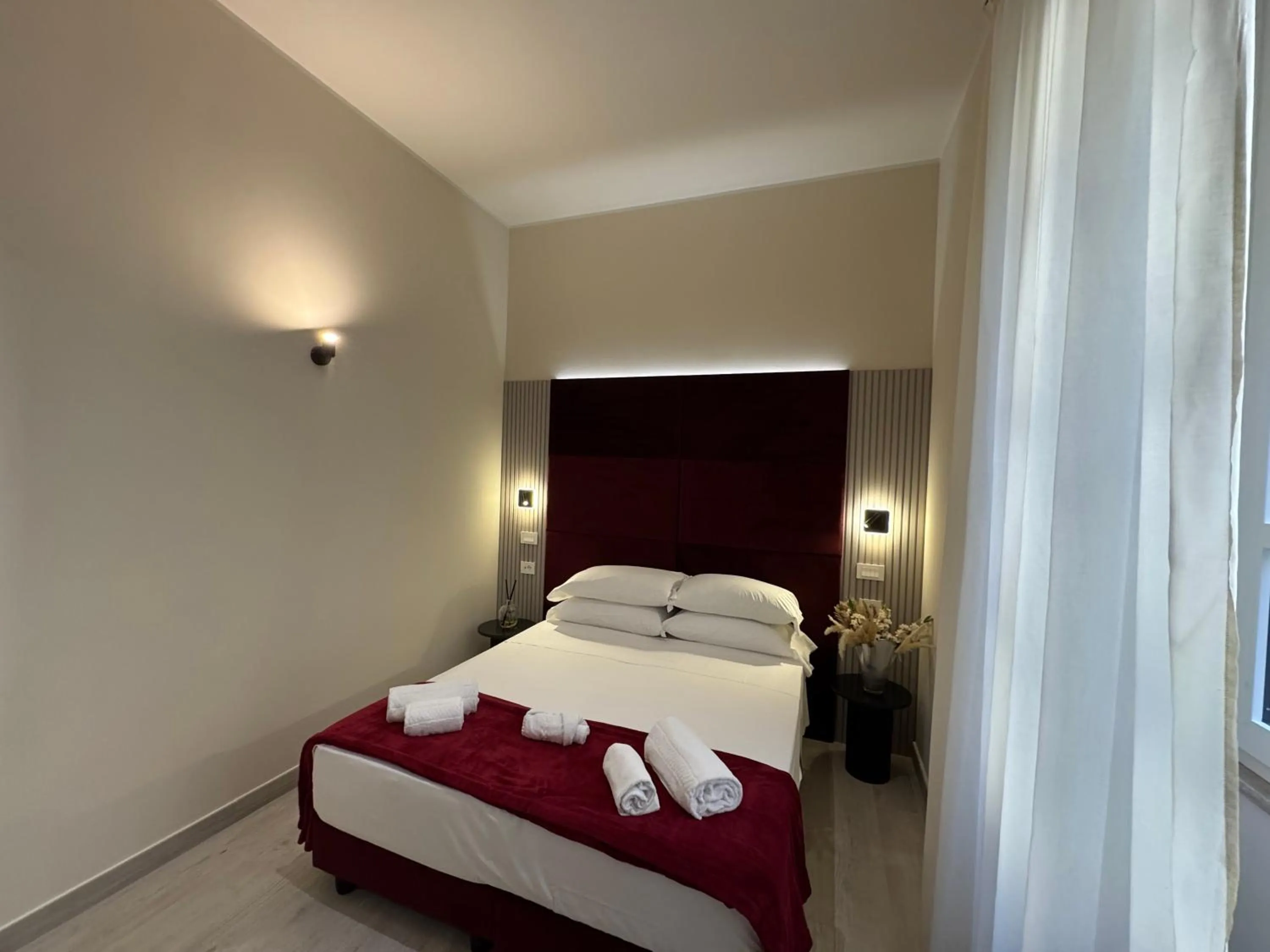 Bedroom, Bed in Spagna Ave