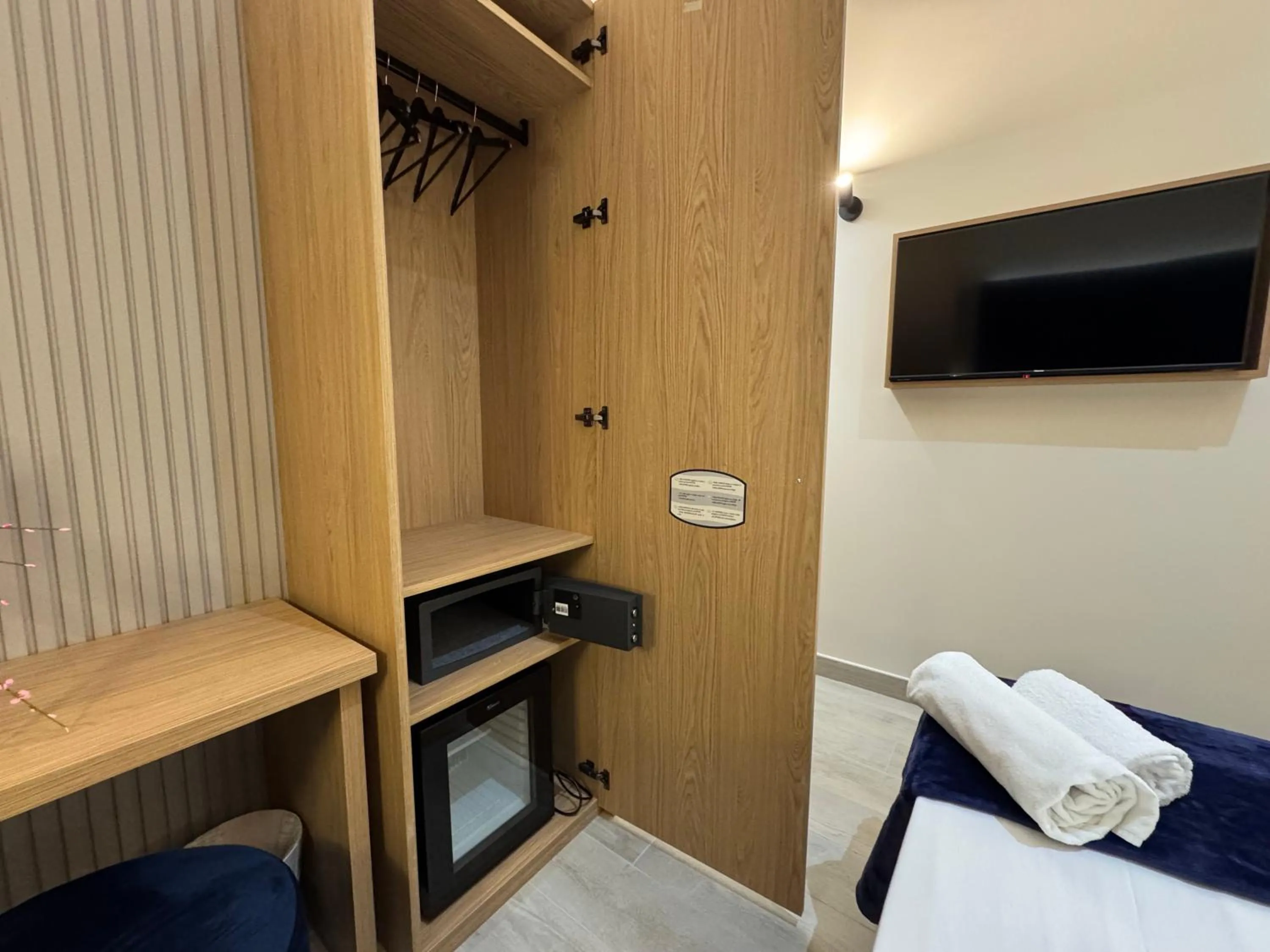 safe, Bed in Spagna Ave