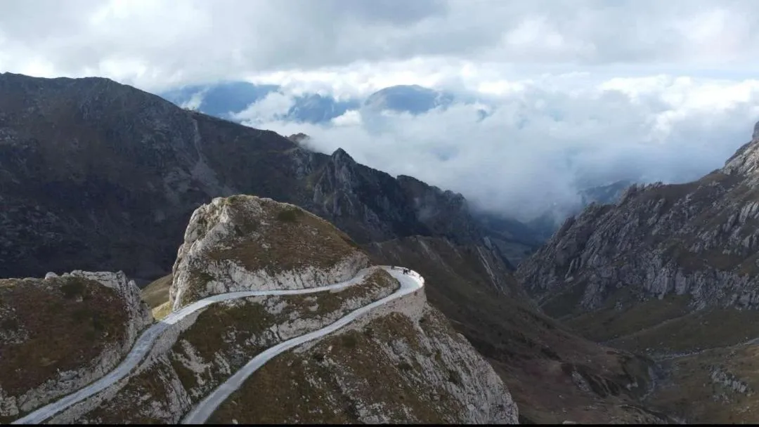 Cycling in La Cà ët Mec