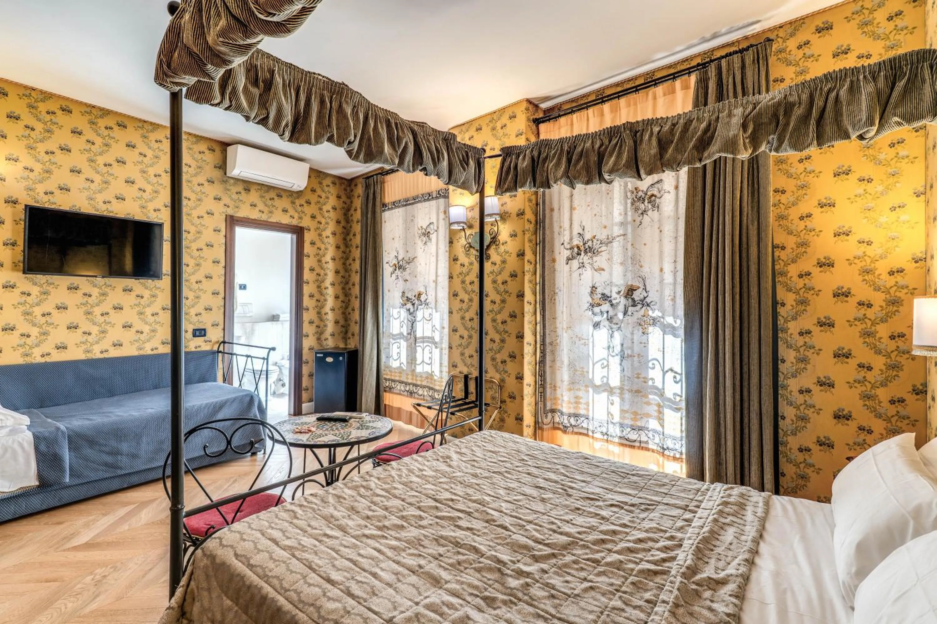 Bed in Residenza Ave Roma