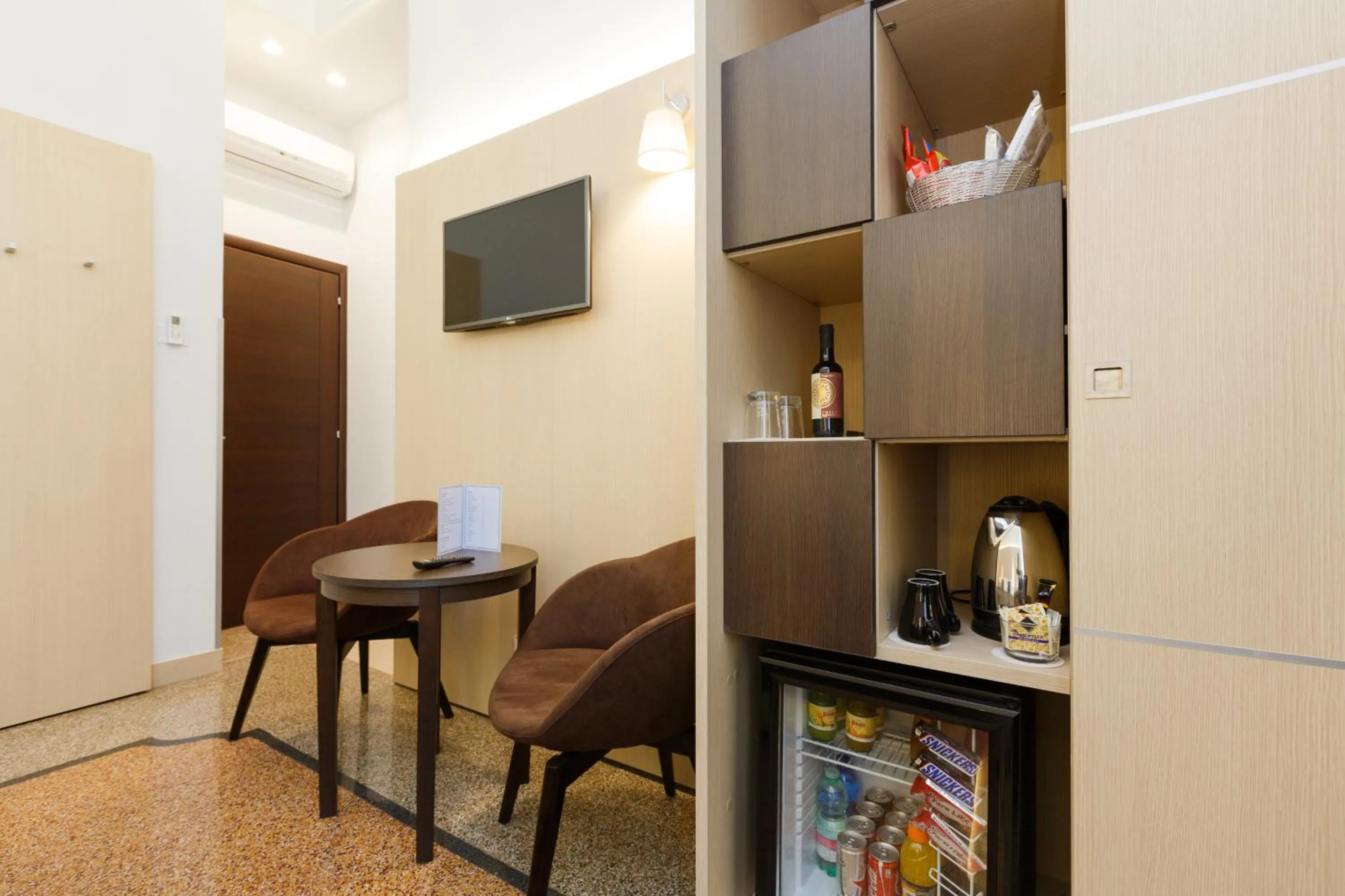 Food and drinks in Domus Terenzio