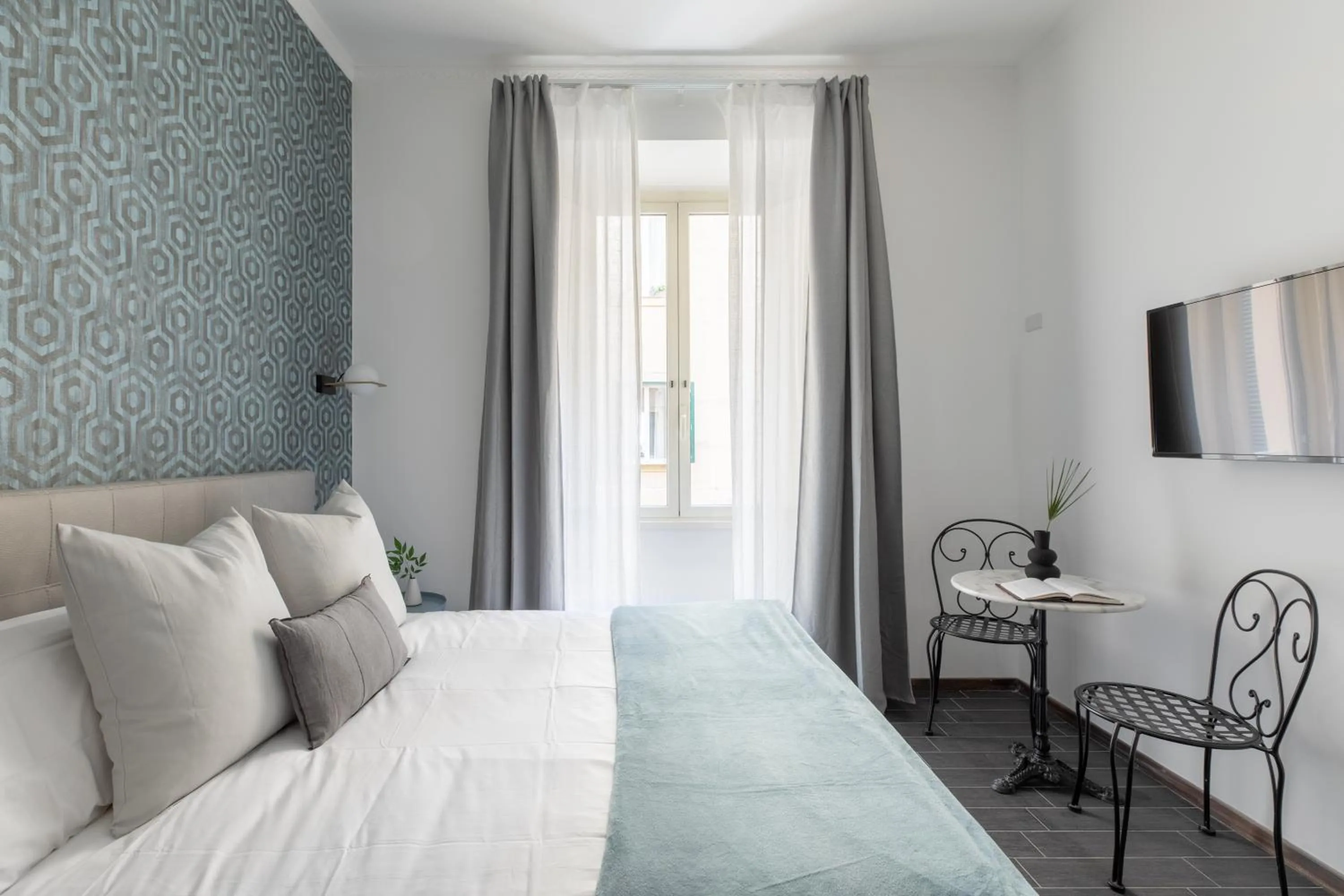 Bed in Residenza Vaticana