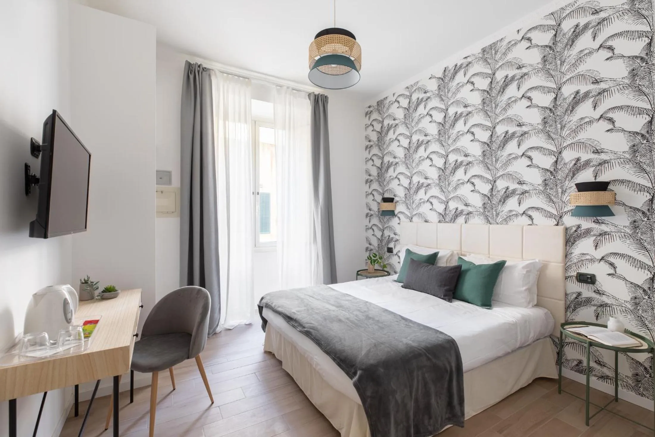 Bed in Residenza Vaticana