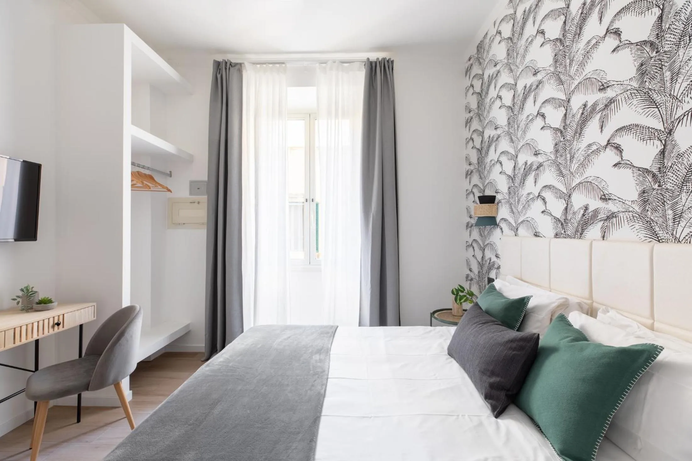 Bed in Residenza Vaticana