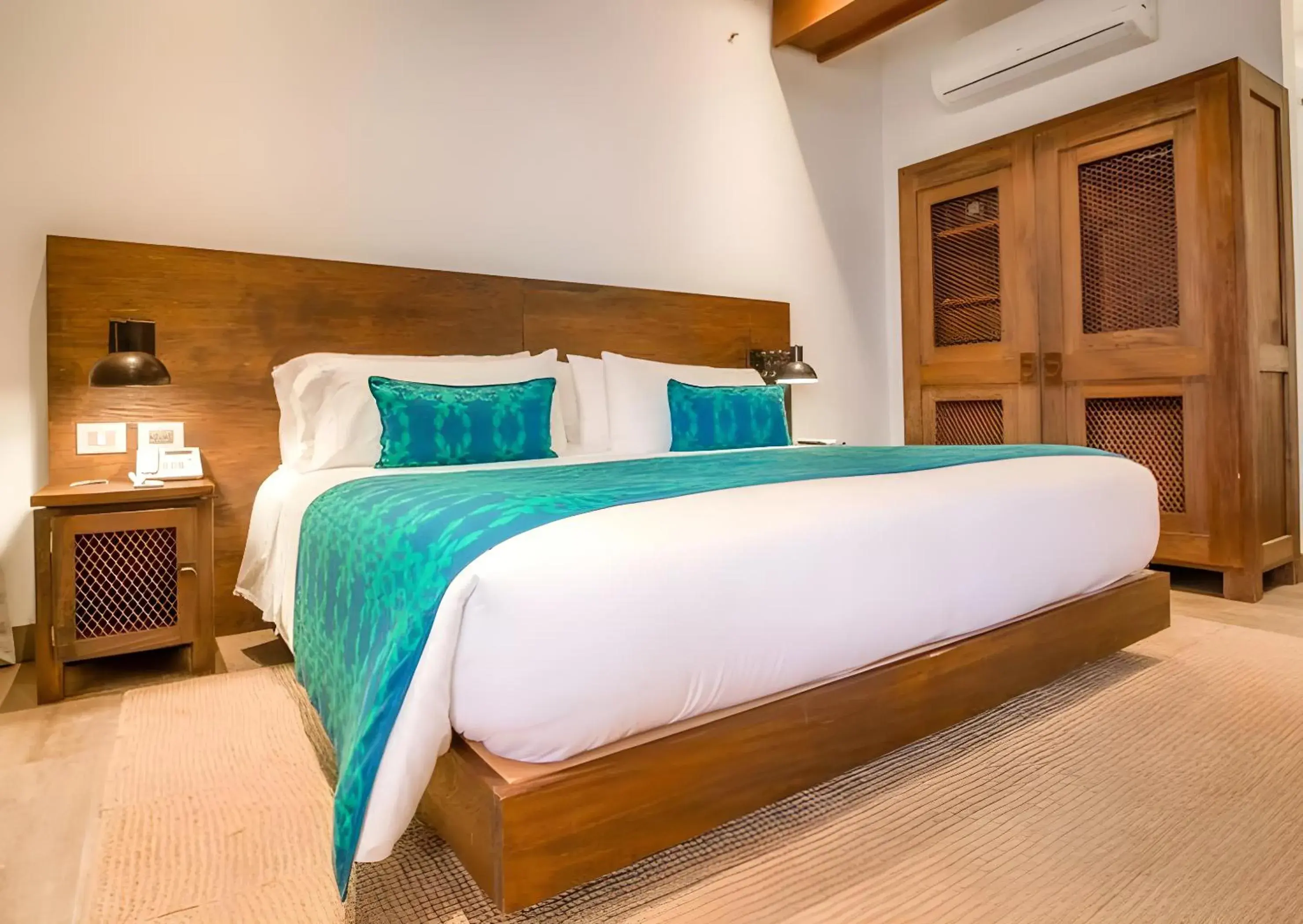 Suite in Sophia Hotel By OxoHotel Suite in Sophia Hotel By OxoHotel