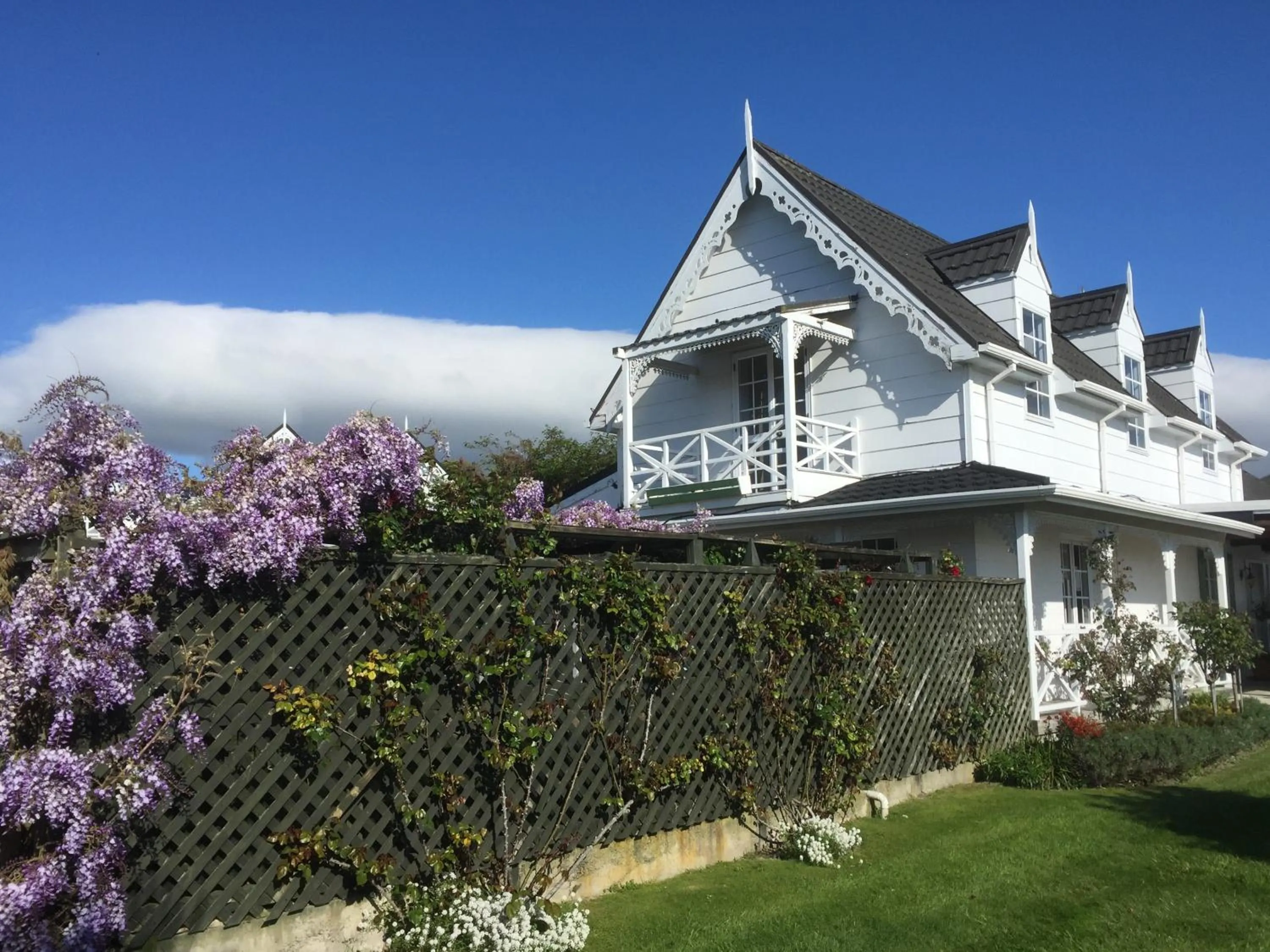 Property building in Phoenix Thermal Resort - Taupo