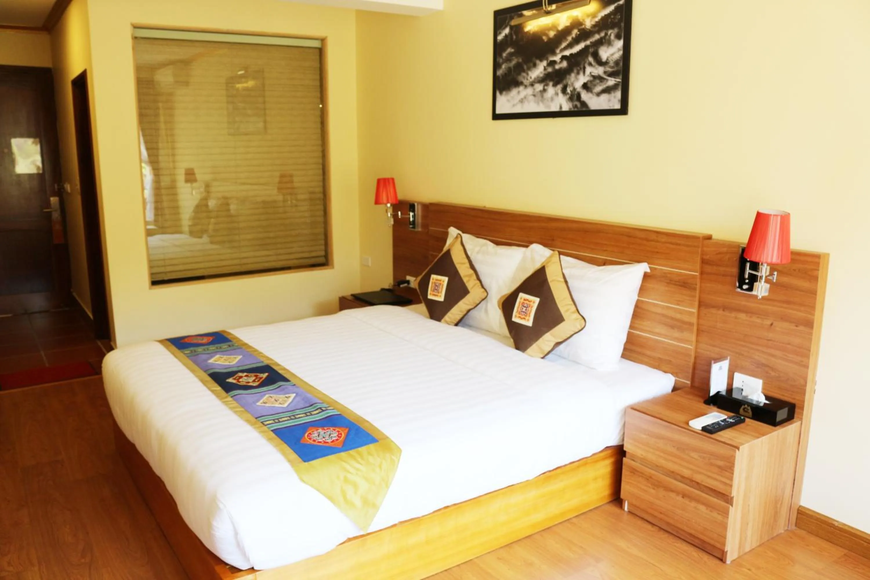 Bed in Sapa Dragon Hotel