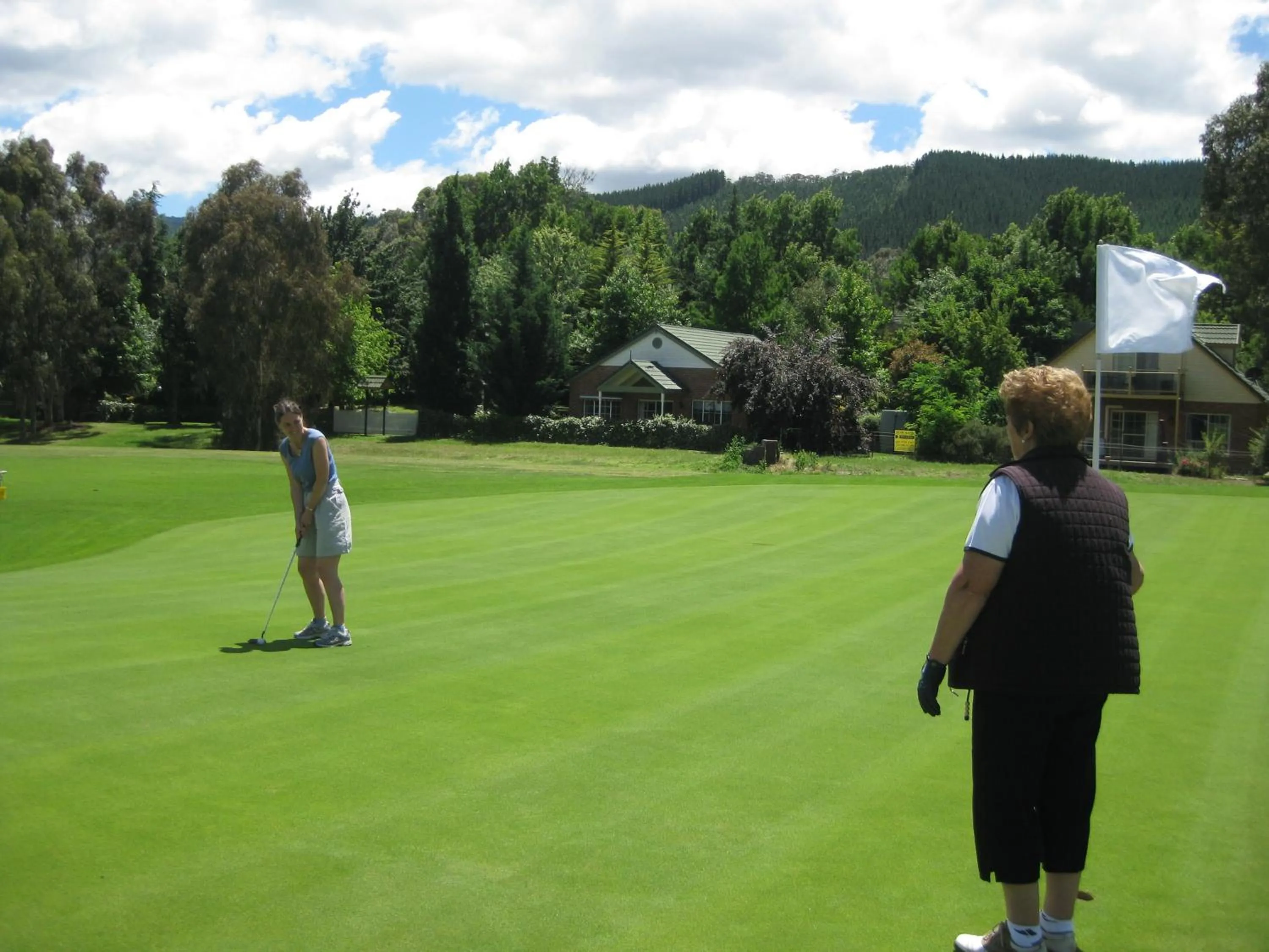 Golfcourse in Chalets Lumineux