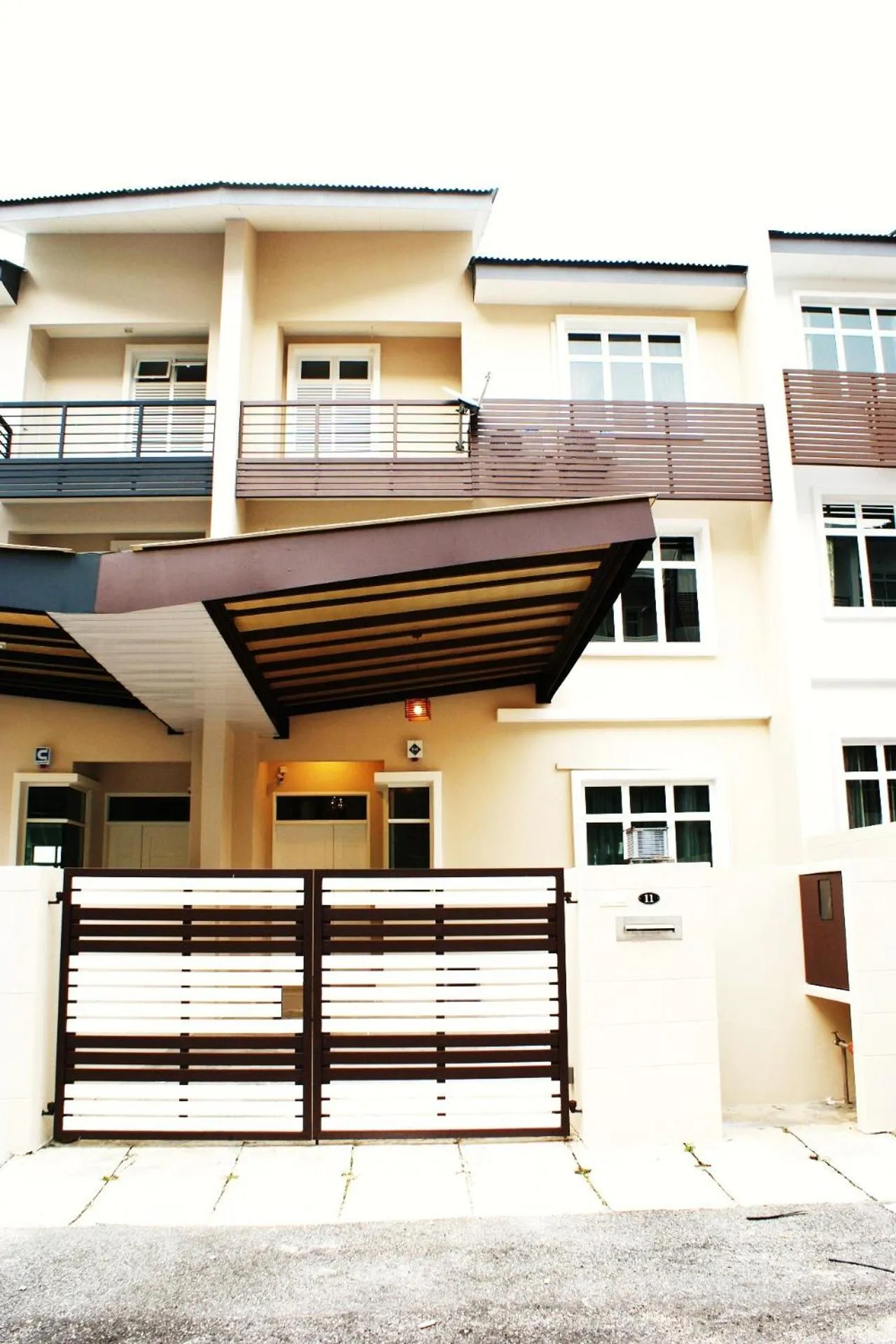 Property building in Shamrock Seaview 11 Villa