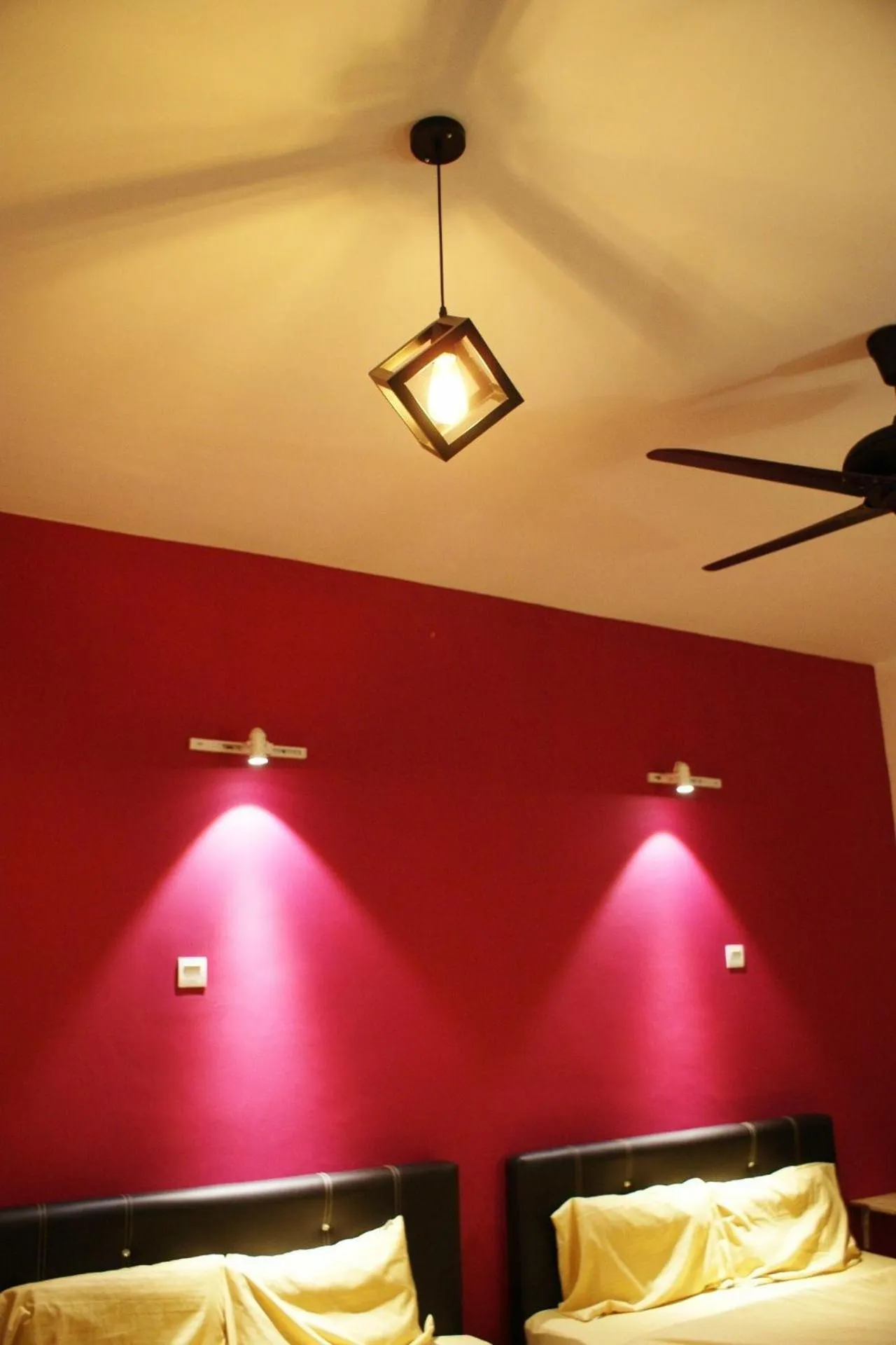 Decorative detail, Bed in Shamrock Seaview 11 Villa