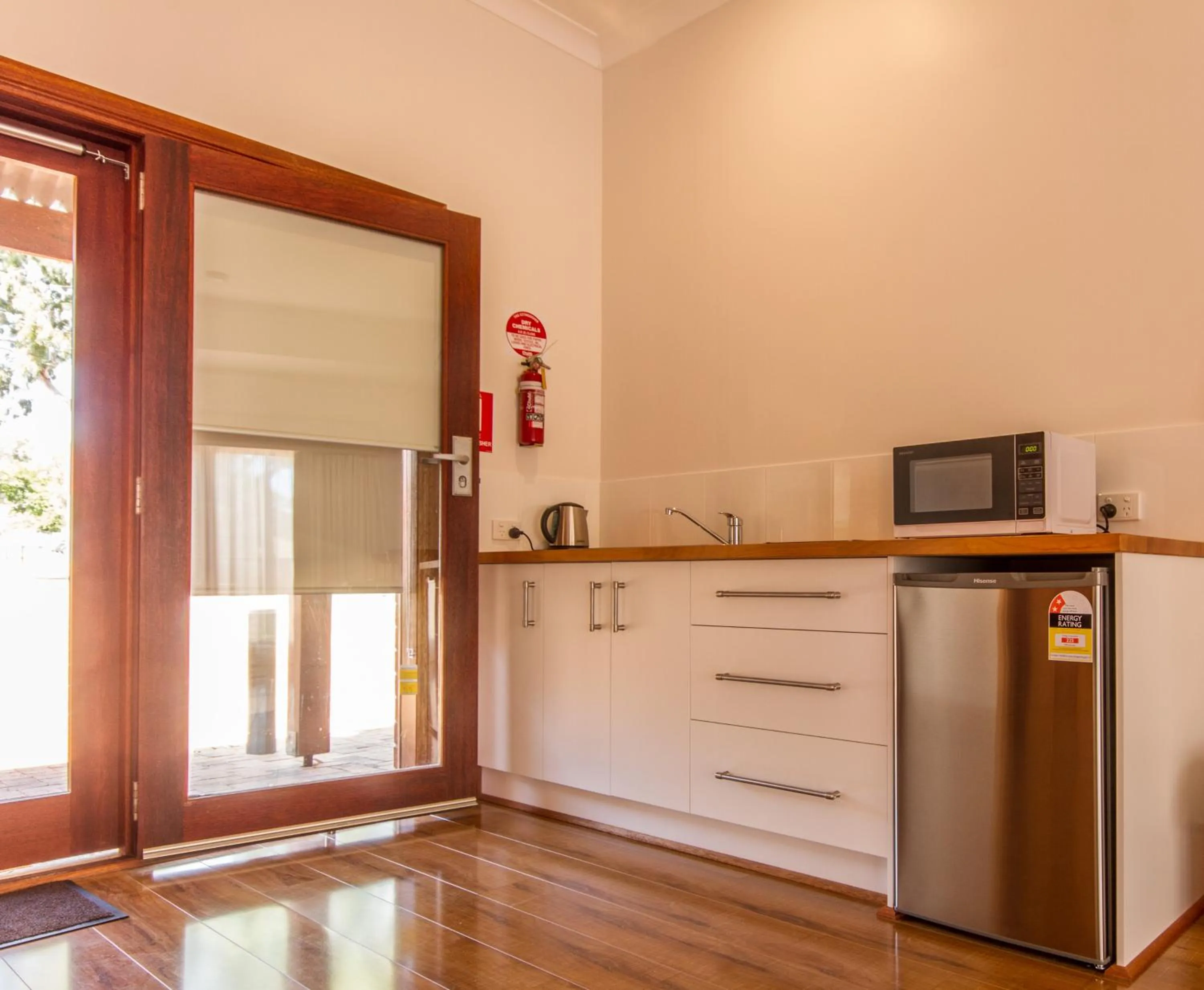 Coffee/tea facilities in Birdwood Motel