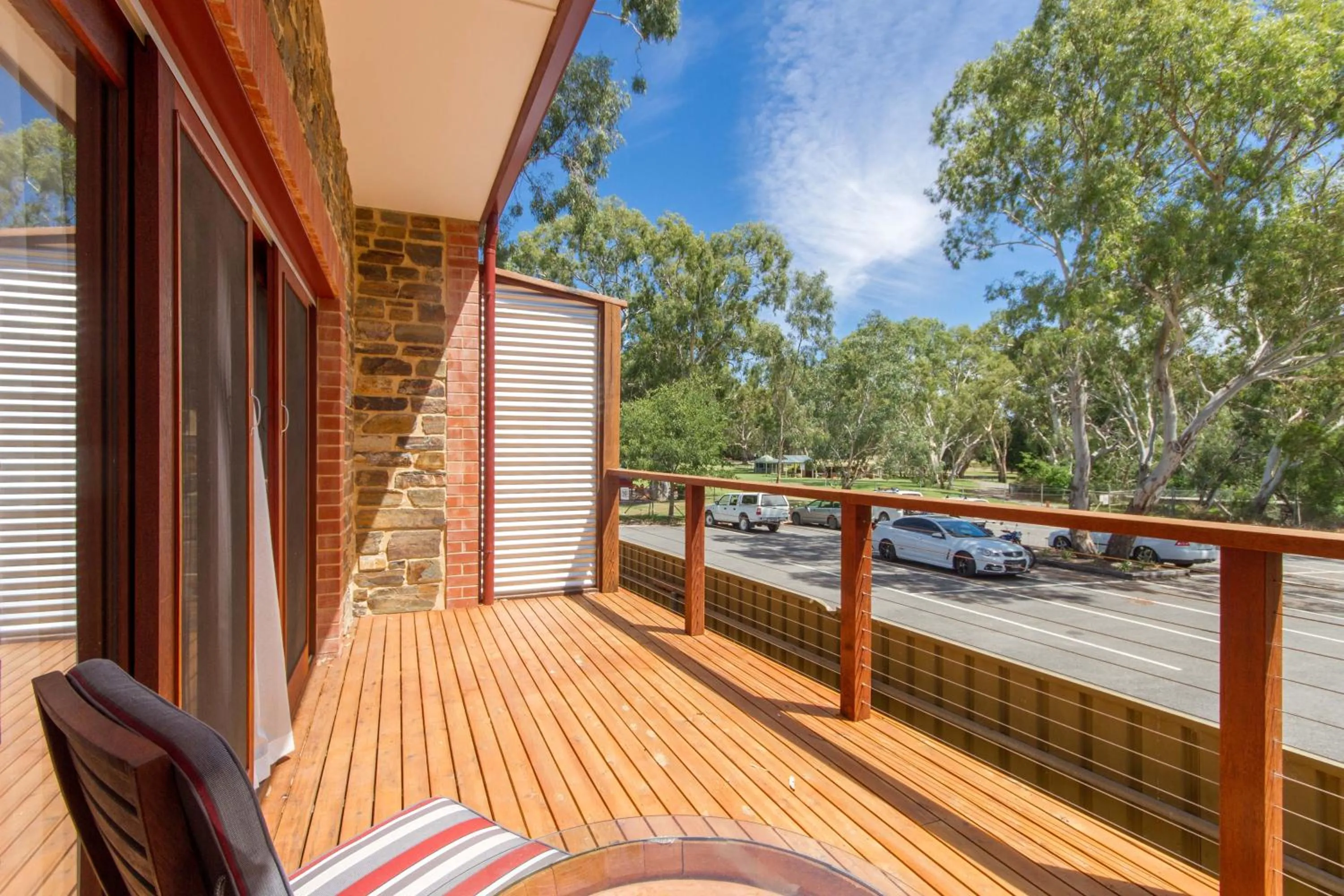 Balcony/Terrace in Birdwood Motel