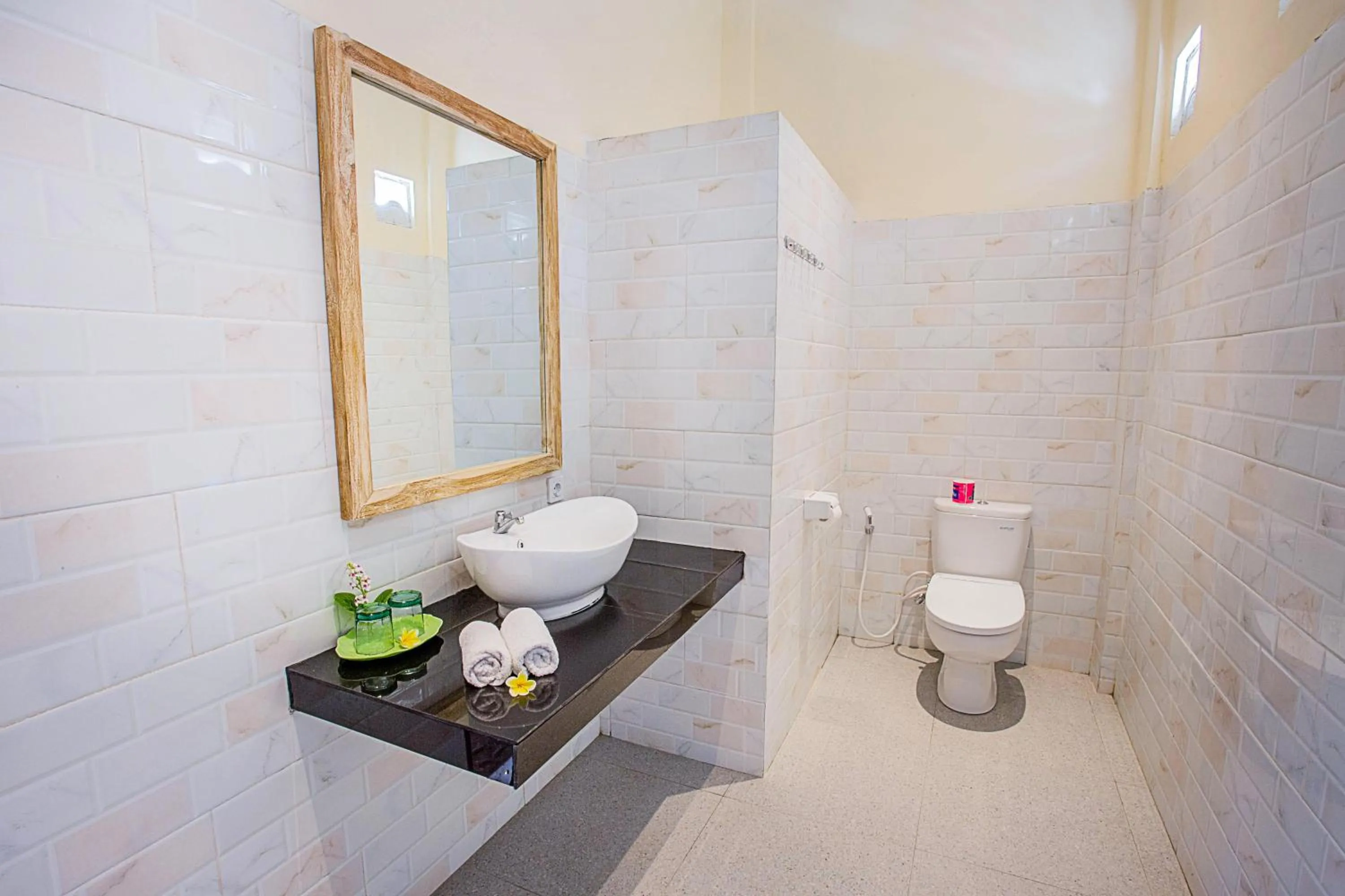 Bathroom in Dinatah Lembongan Villas