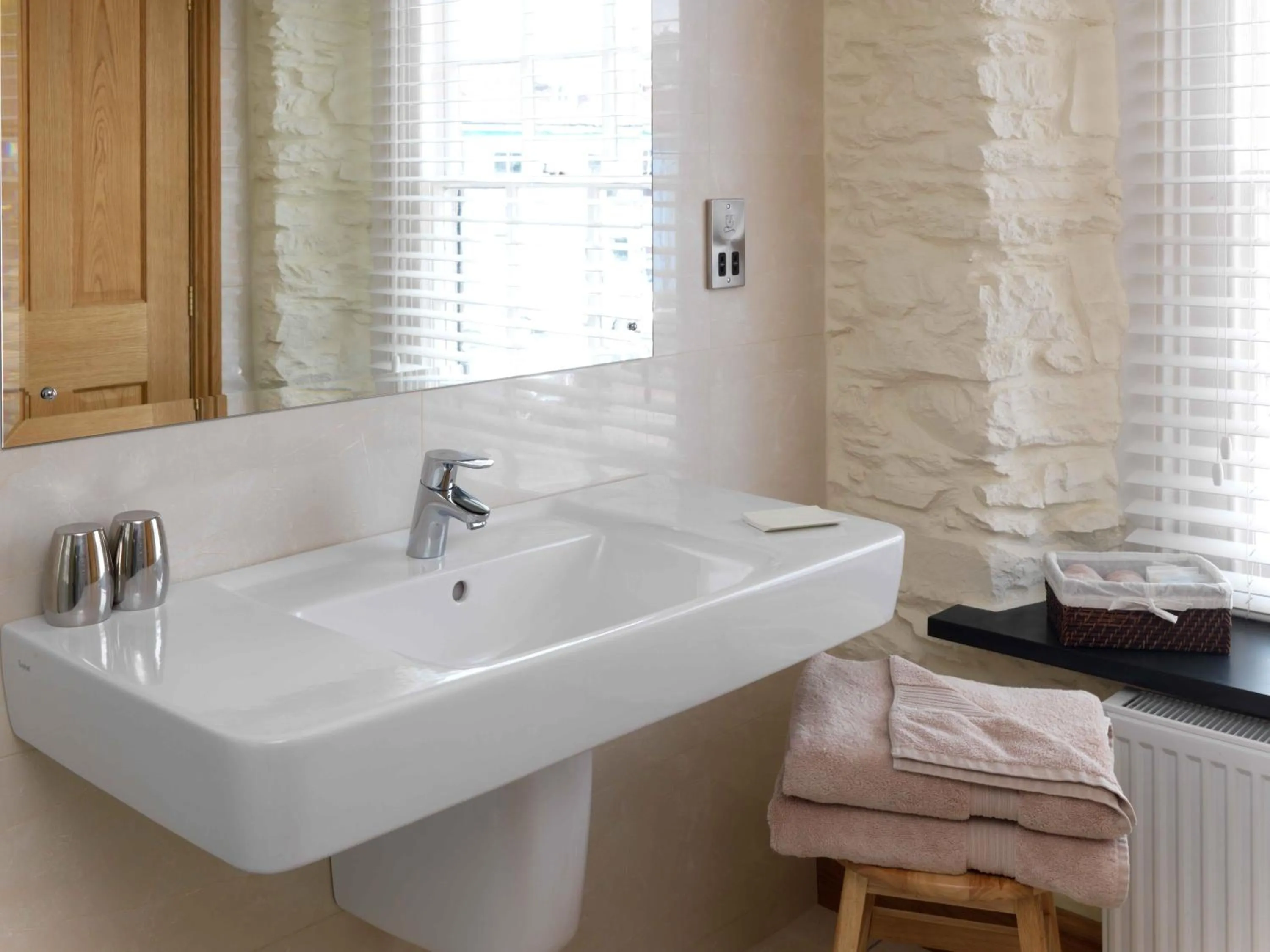 Bathroom in Y Talbot