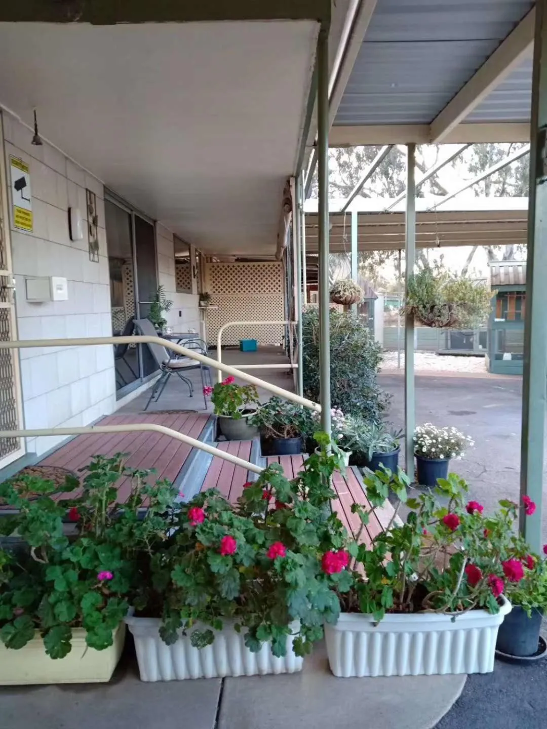 Property building in Donald Riverside Motel