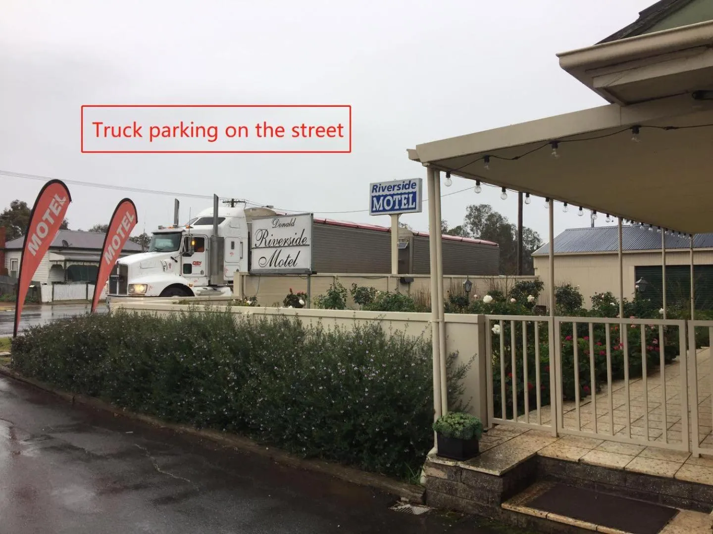 Property building in Donald Riverside Motel