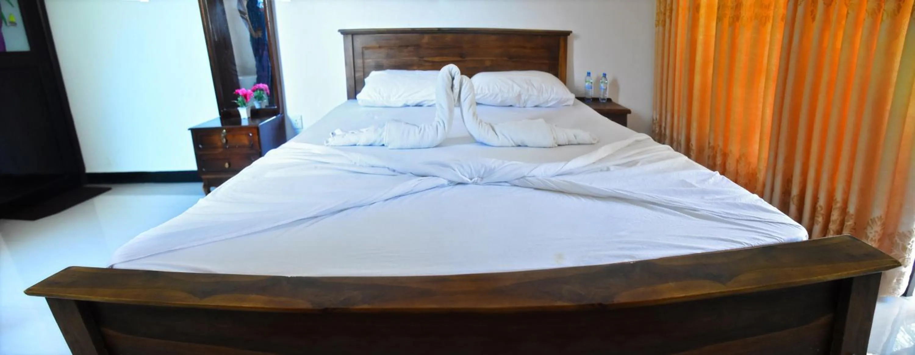 Decorative detail, Bed in Osanda Guest