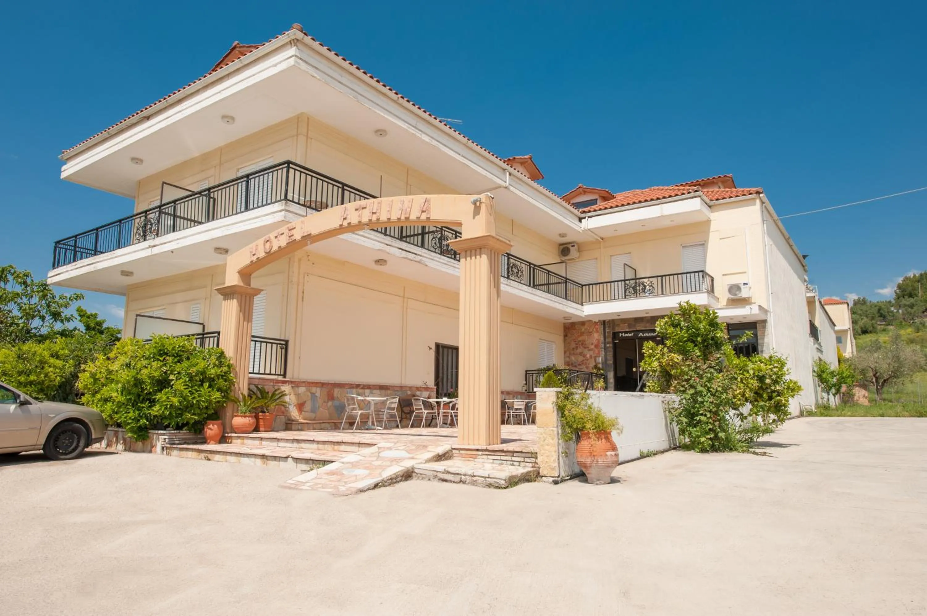Facade/entrance in Athina Hotel