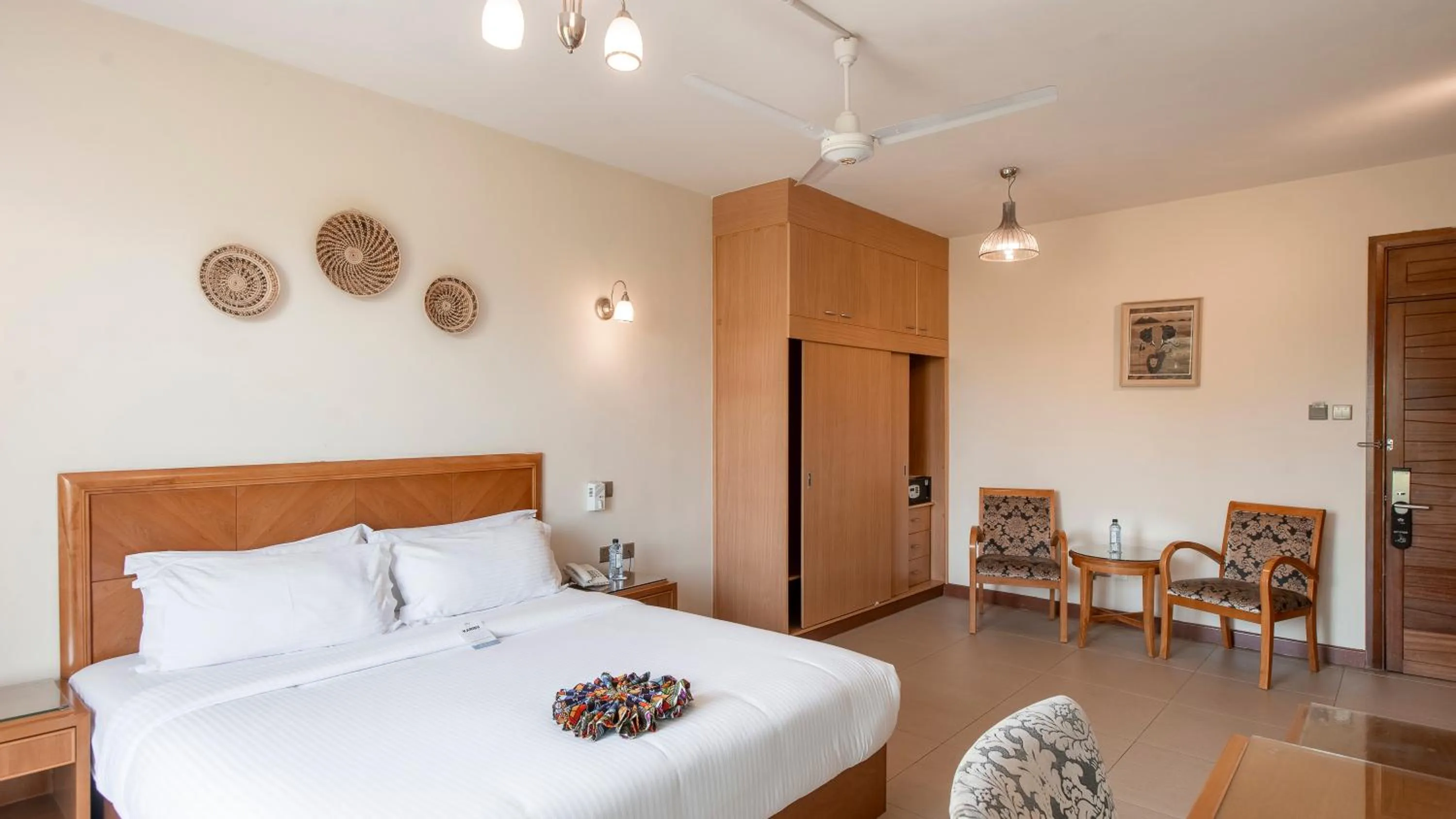 Bed in Lotos Inn & Suites, Nairobi