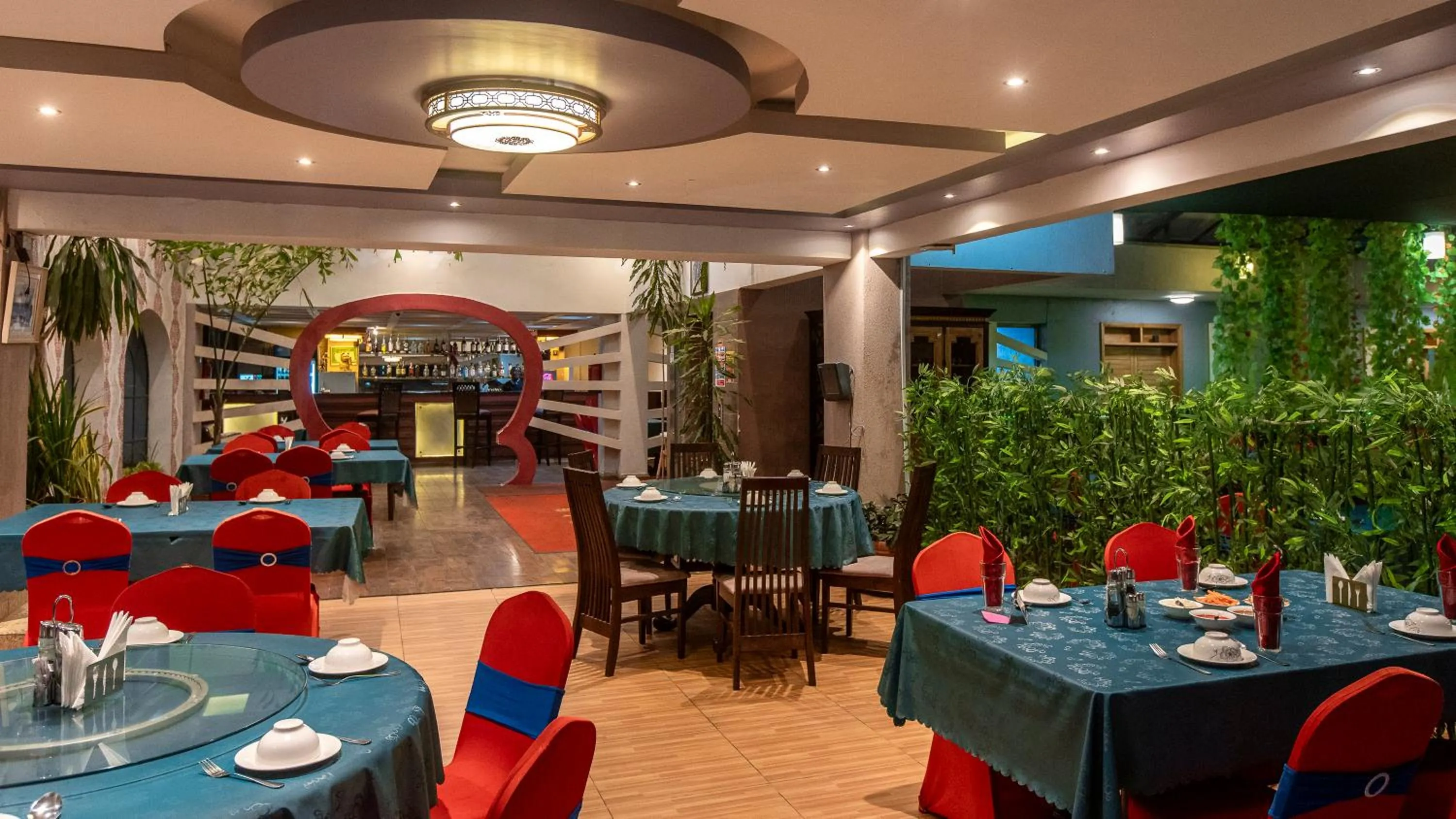 Restaurant/places to eat in Lotos Inn & Suites, Nairobi