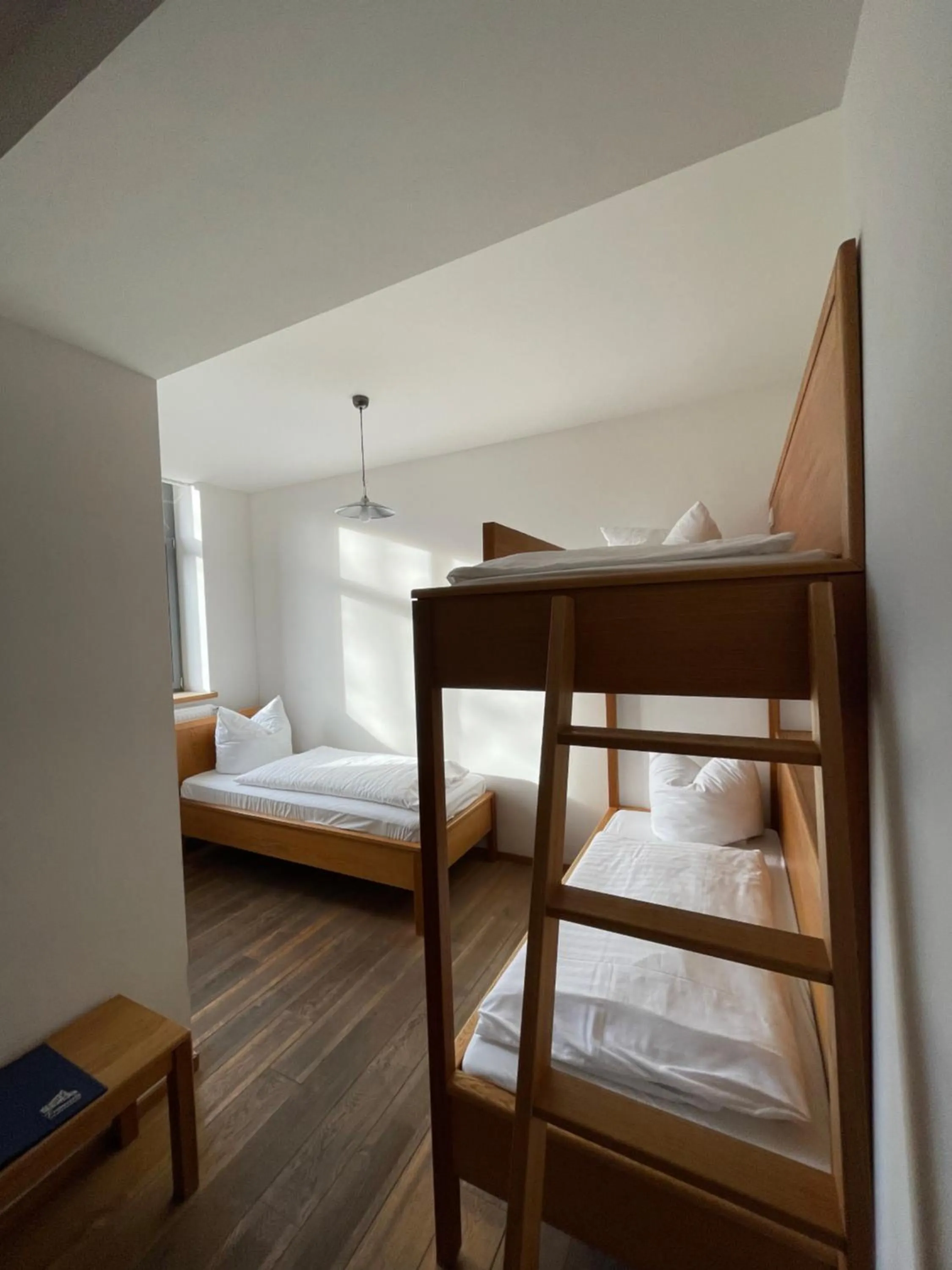bunk bed, Bed in Fronveste das alte Knasthaus