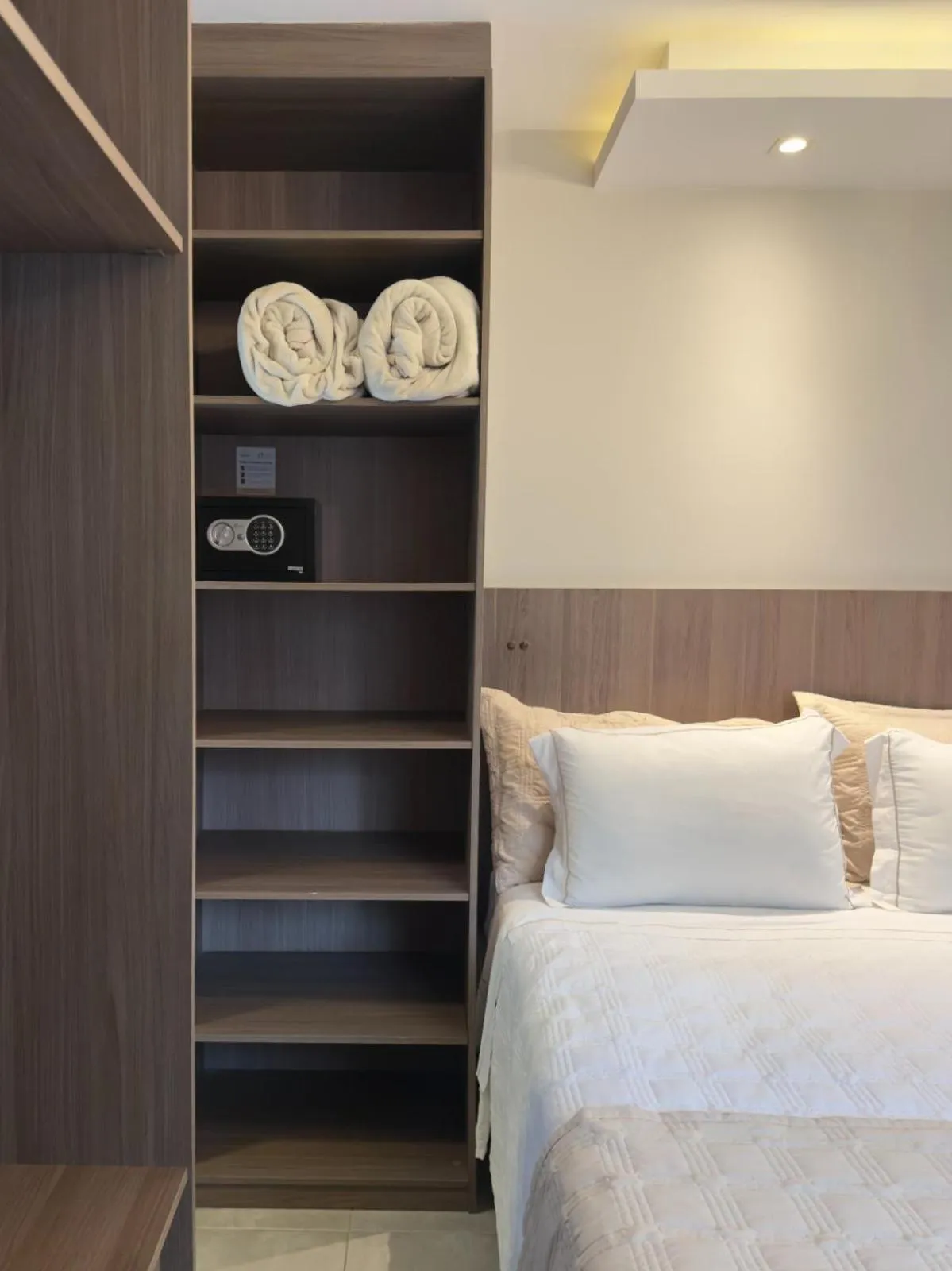 Bedroom, Bed in Concept Hotel Flat
