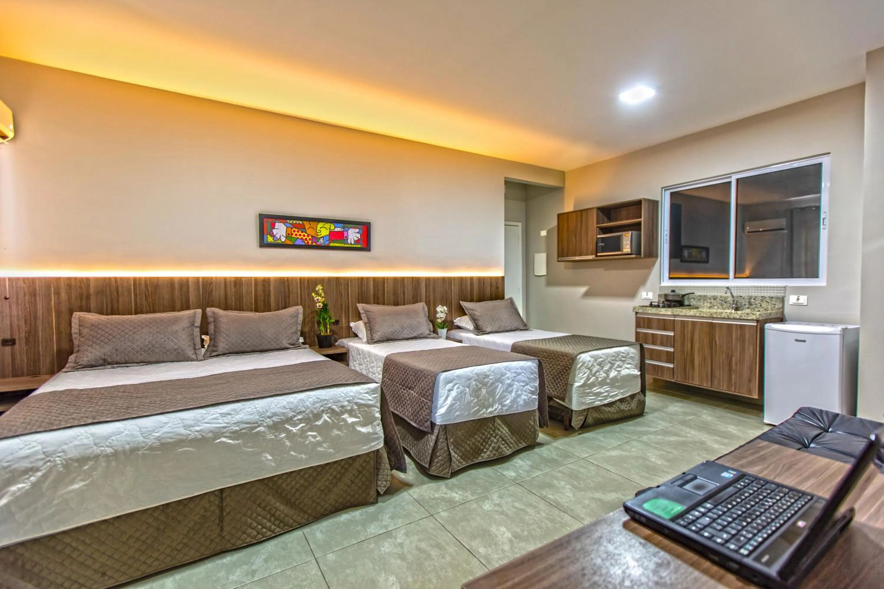 Standard Quadruple Room with 1 Double Bed and 2 Single Beds in Concept Hotel Flat