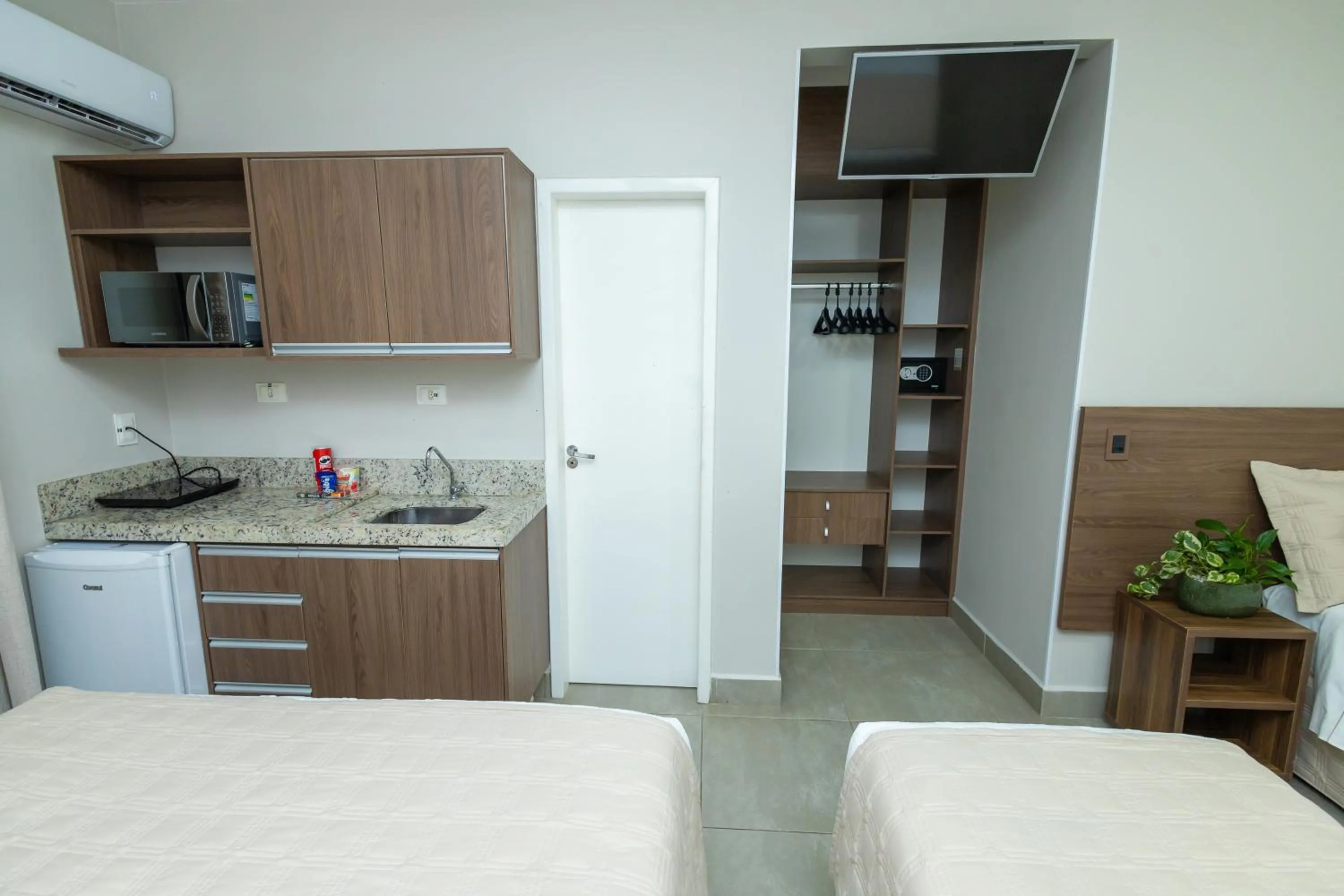 Bedroom, Bed in Concept Hotel Flat