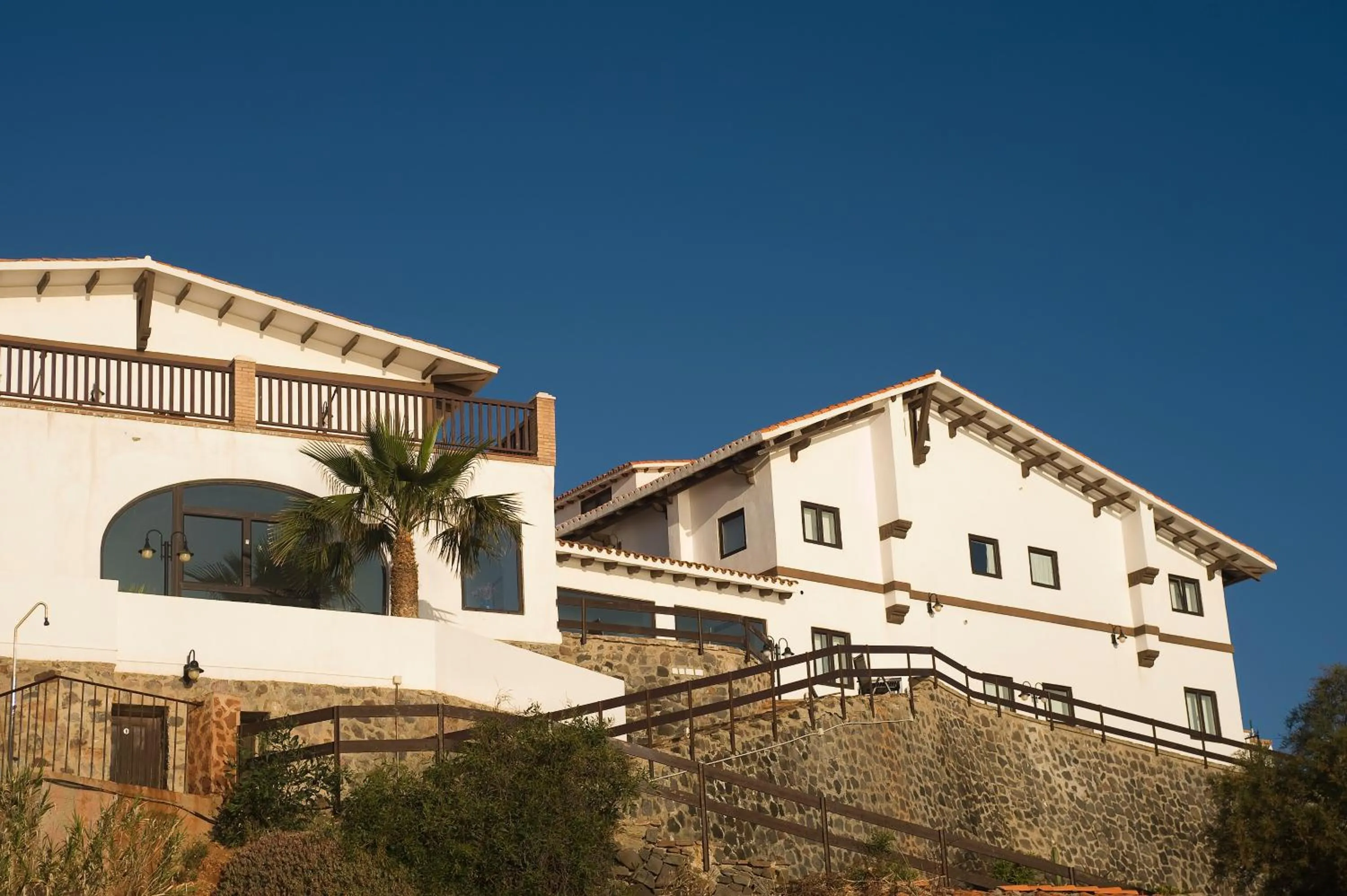 Facade/entrance in Doña Pakyta