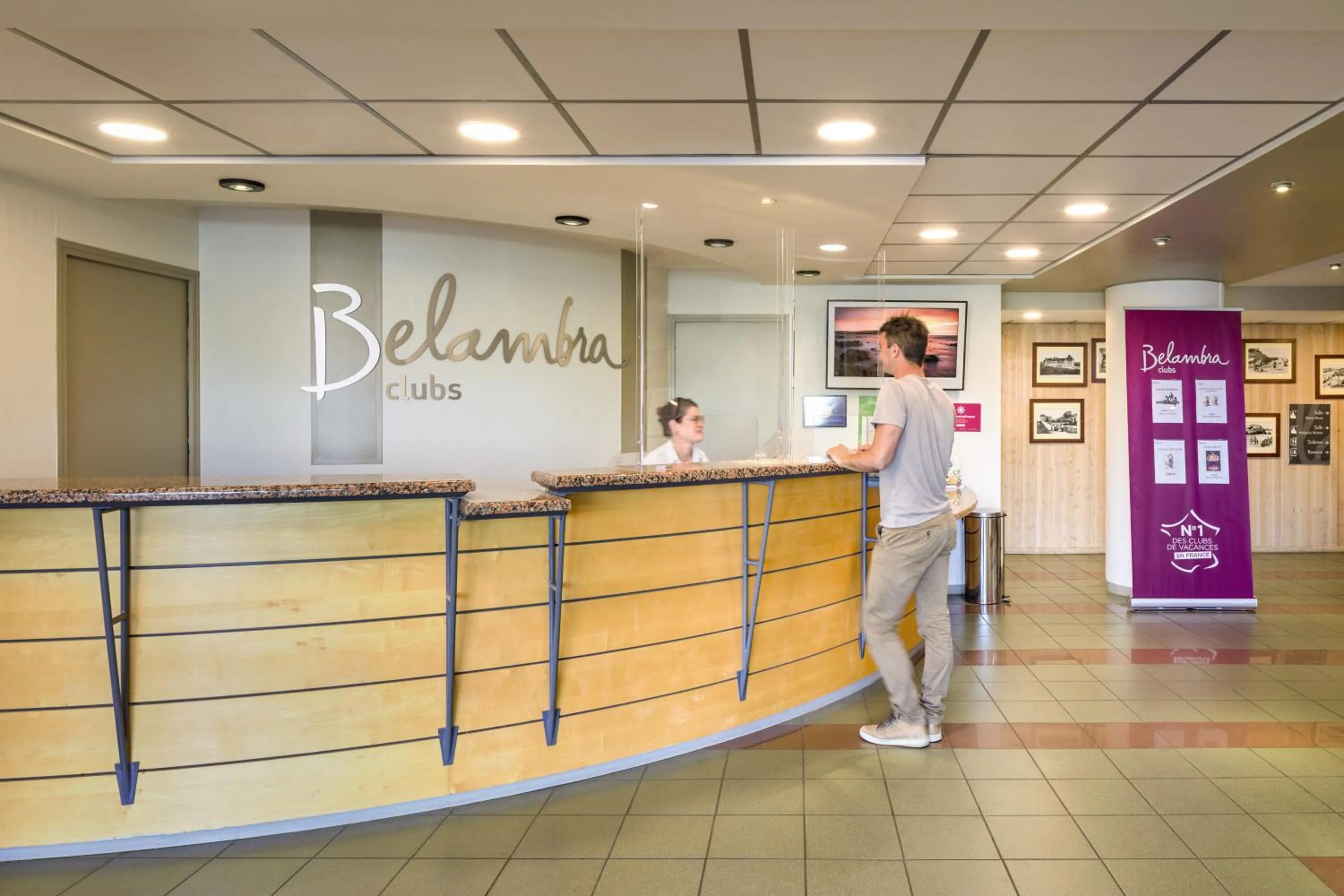 Lobby or reception in Belambra Clubs Trégastel - Le Castel Sainte Anne