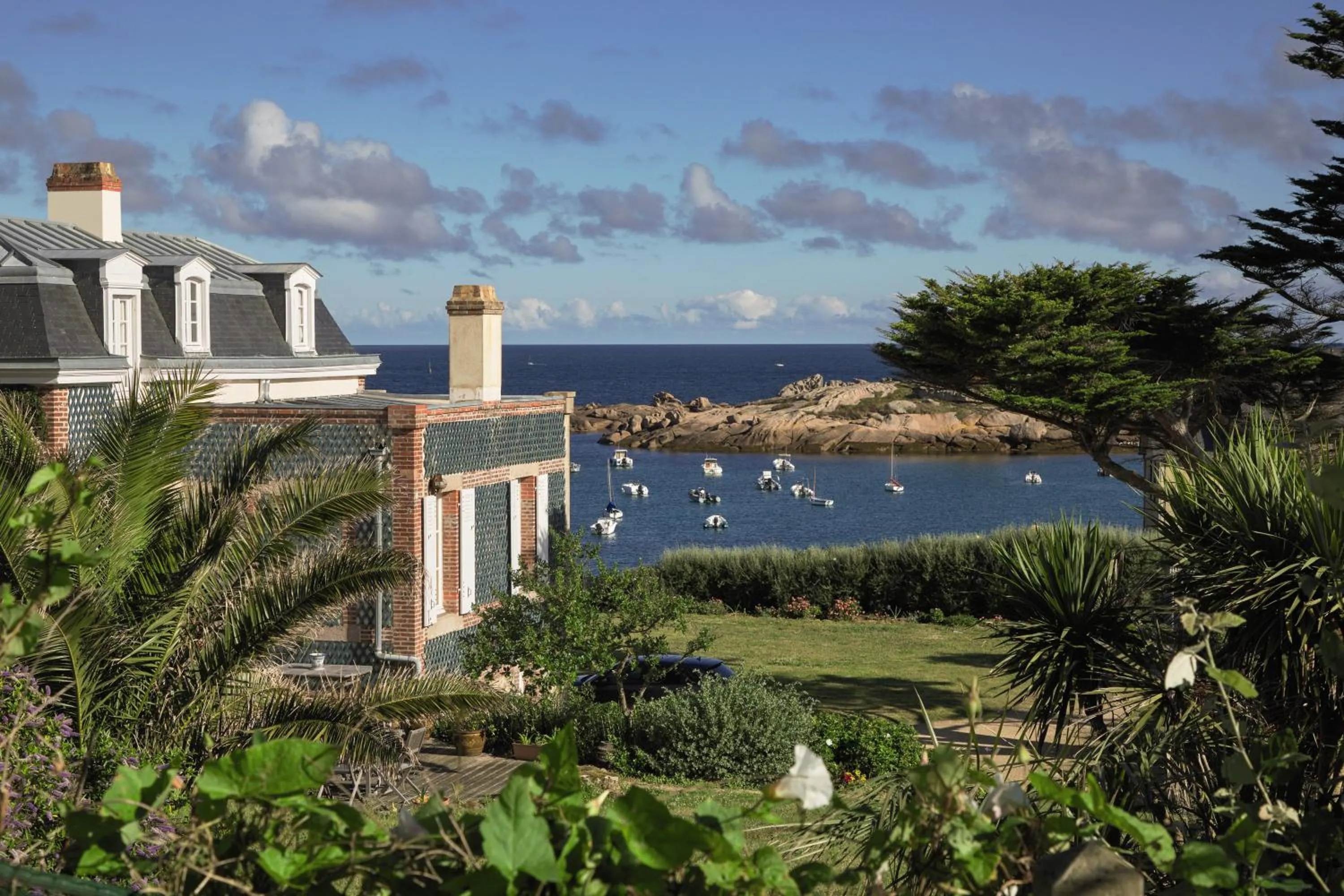 Property building in Belambra Clubs Trégastel - Le Castel Sainte Anne