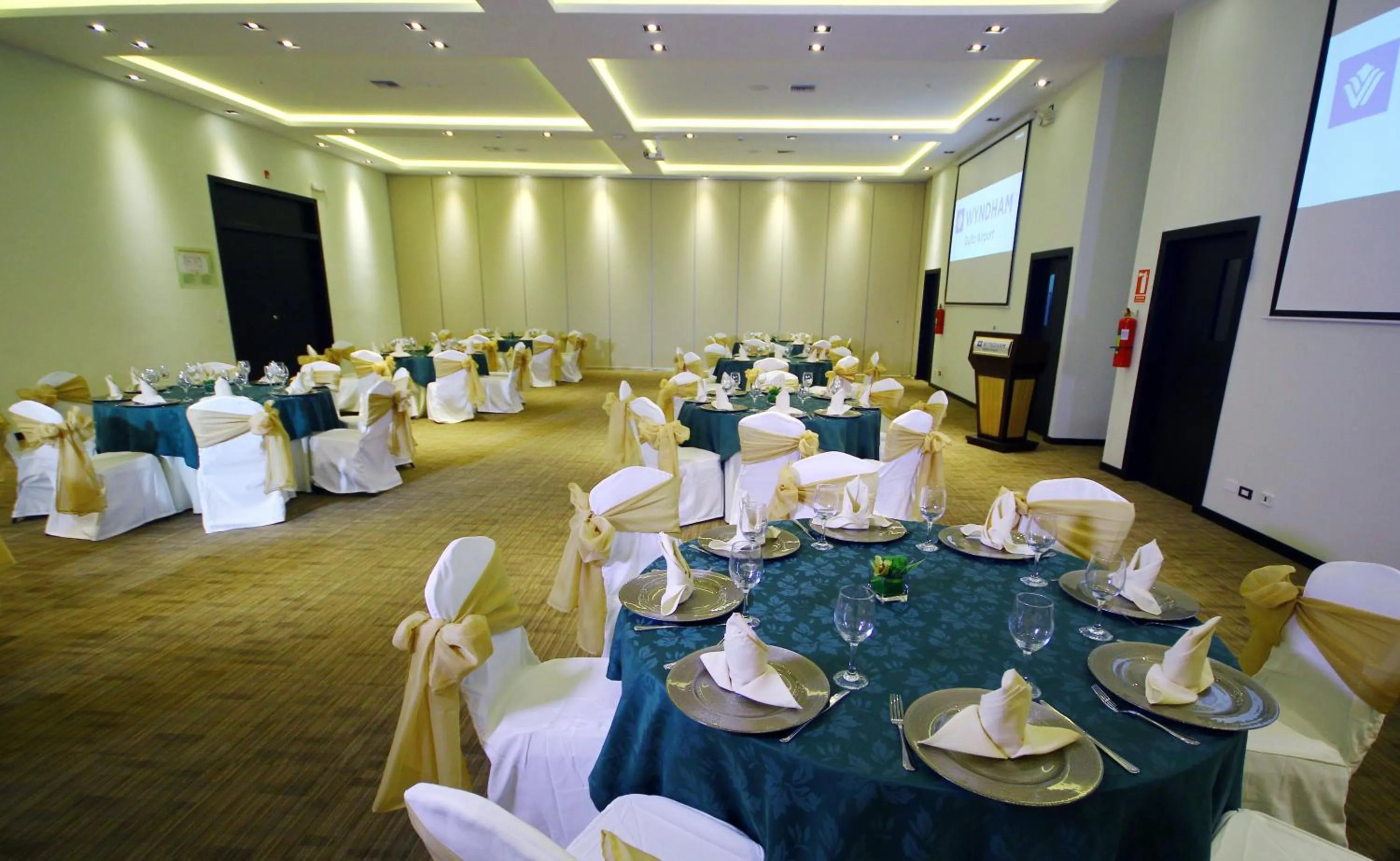 Banquet/Function facilities in Wyndham Quito Airport
