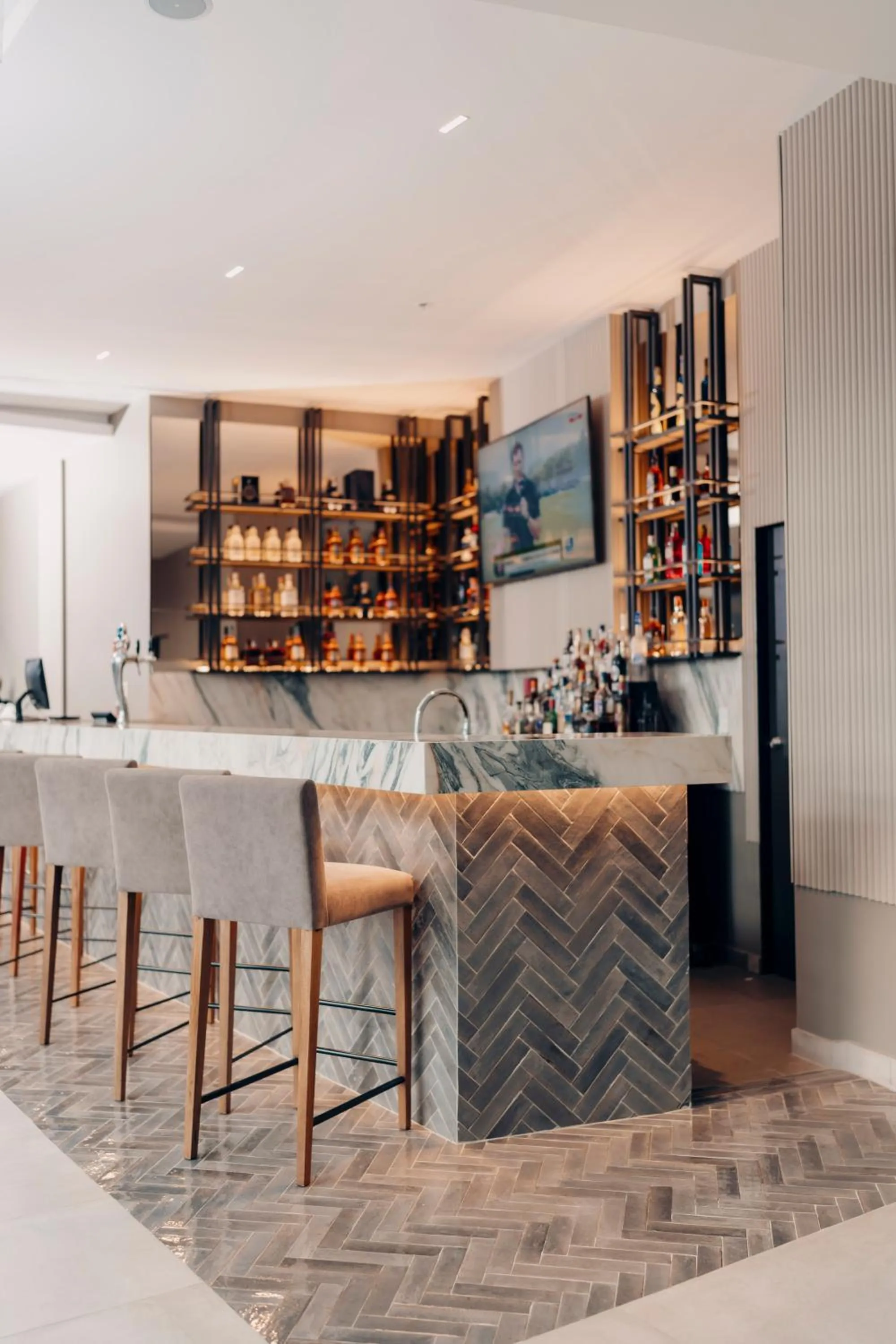 Lounge or bar in Wyndham Quito Airport