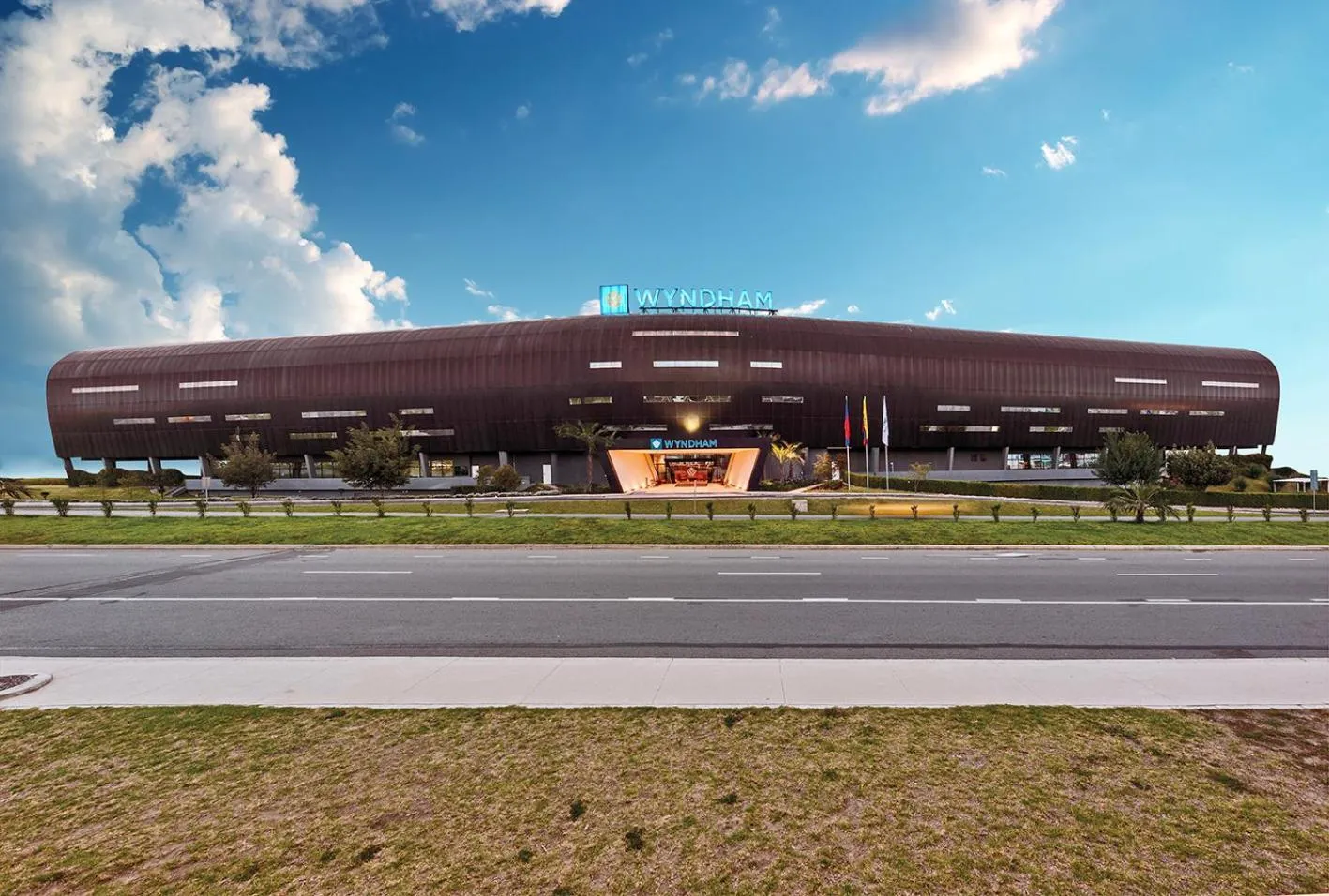 Property building in Wyndham Quito Airport