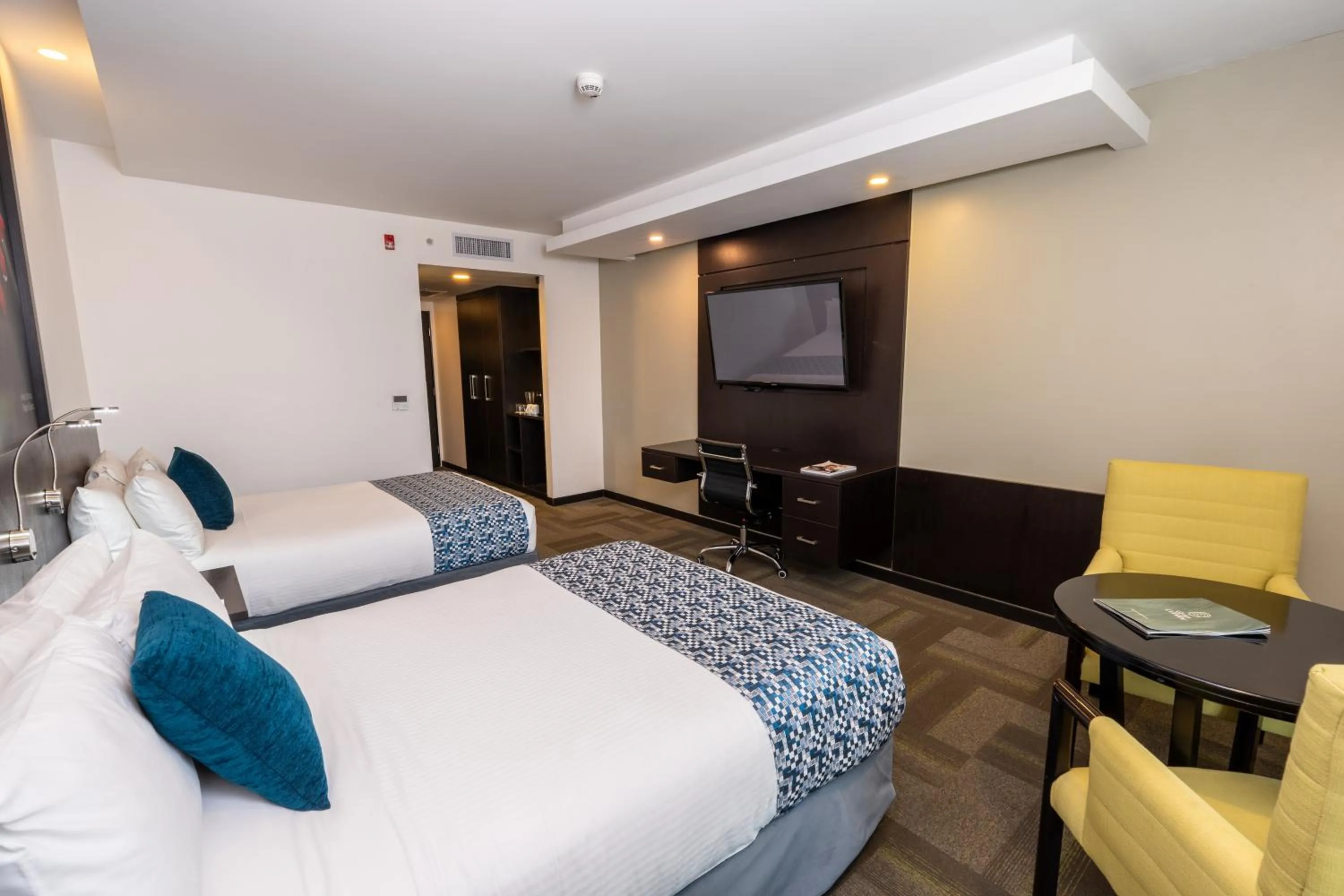 Bed in Wyndham Quito Airport