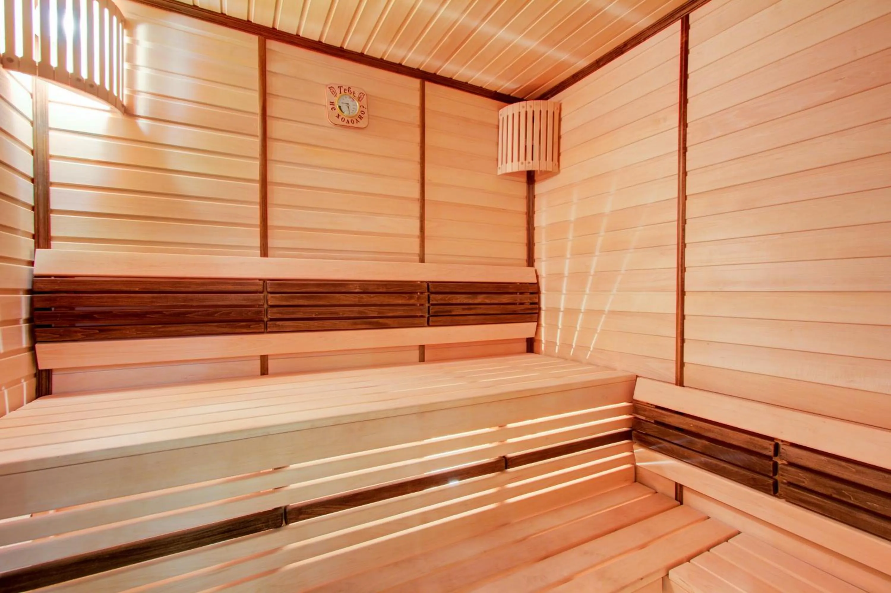 Sauna in Garden Hotel