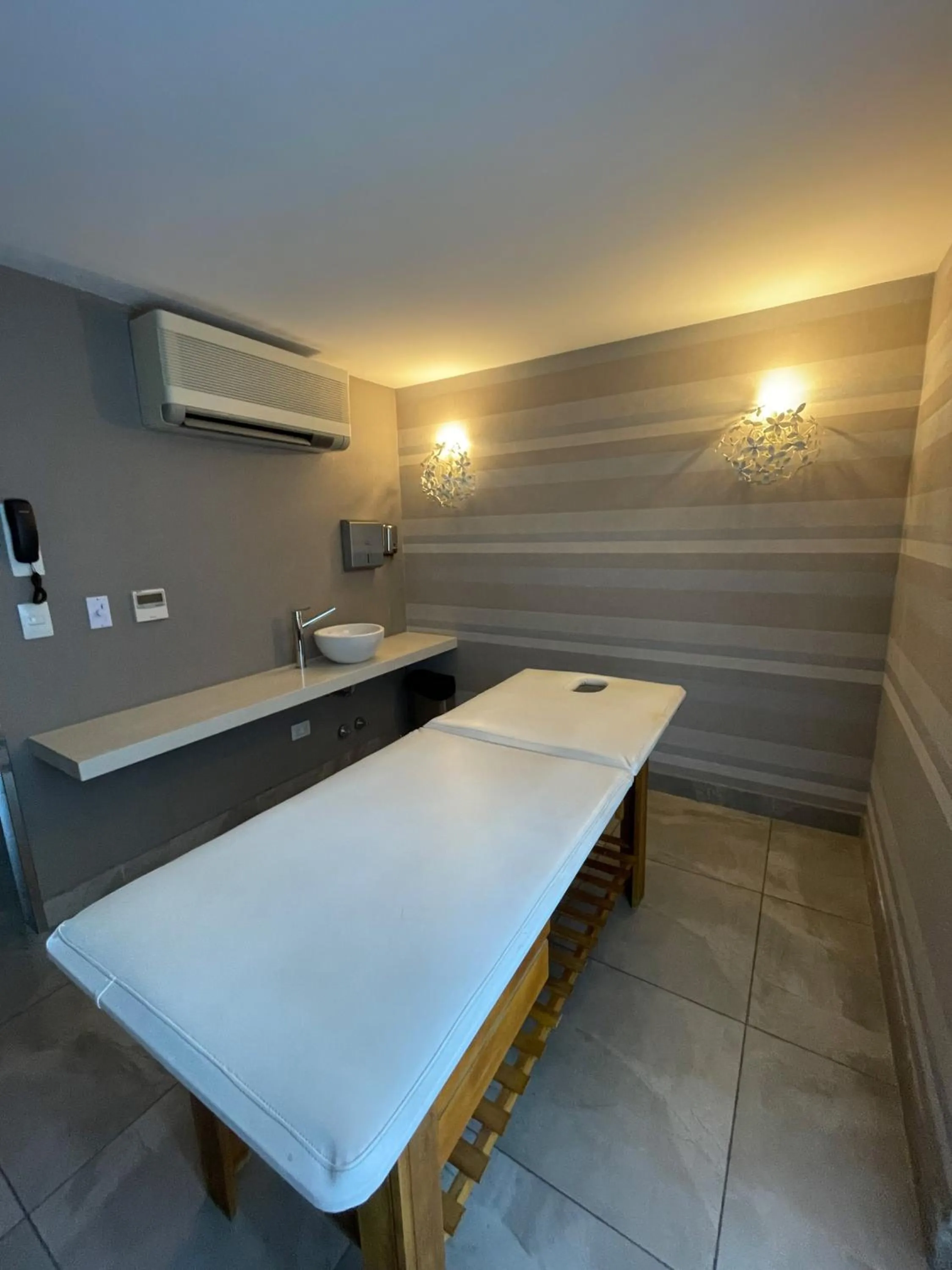 Spa and wellness centre/facilities in Almarena Madero Urbano Affiliated by Melia